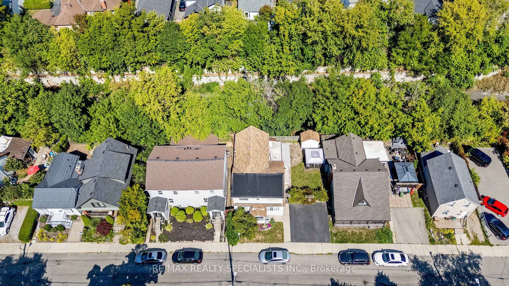 356 Hunter Street W