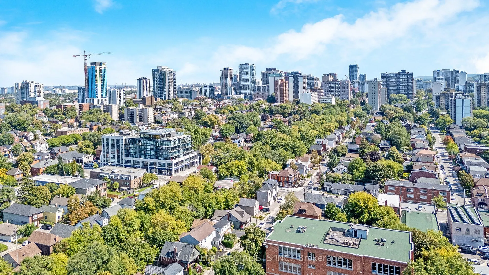 356 Hunter Street W