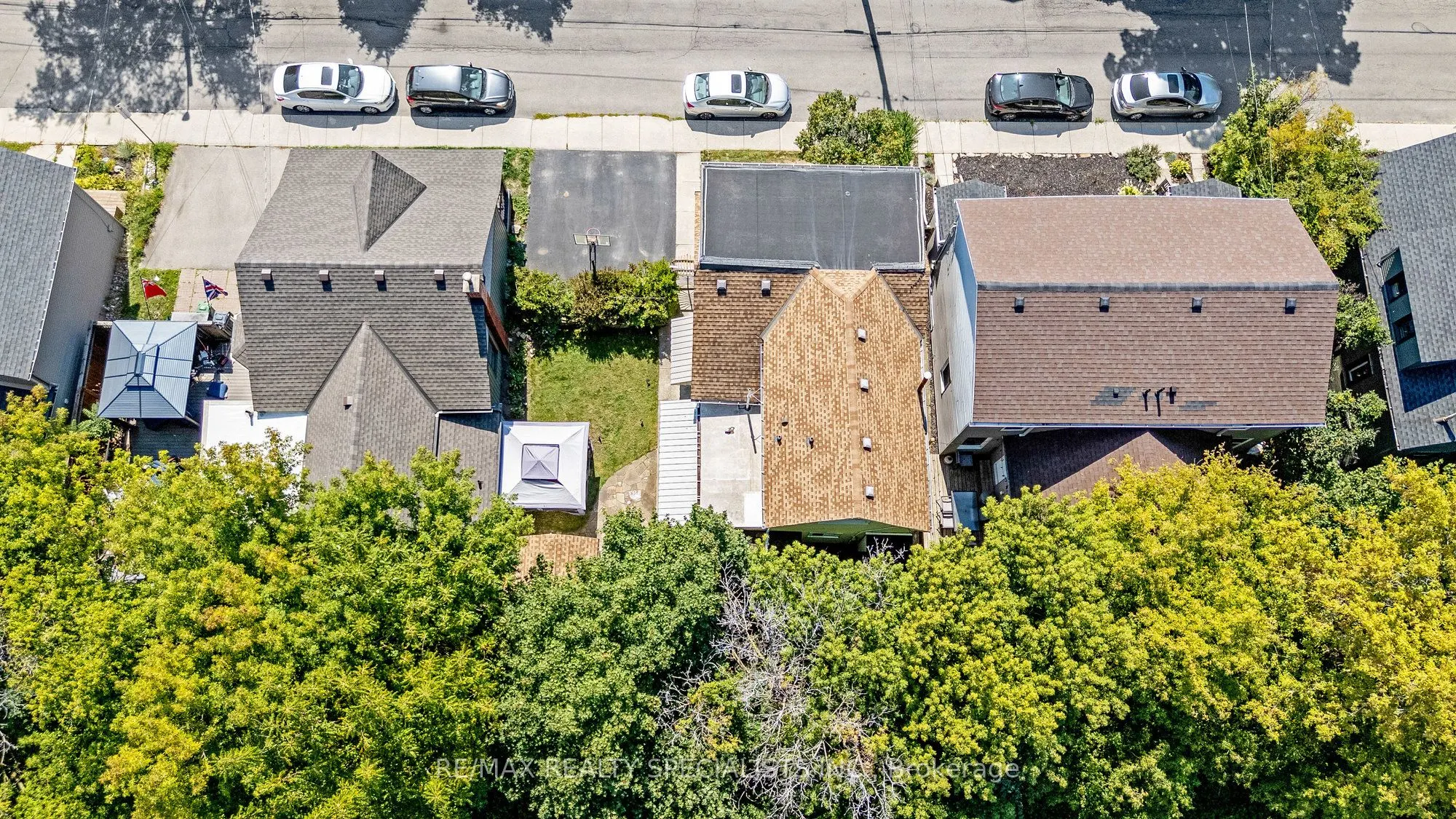 356 Hunter Street W