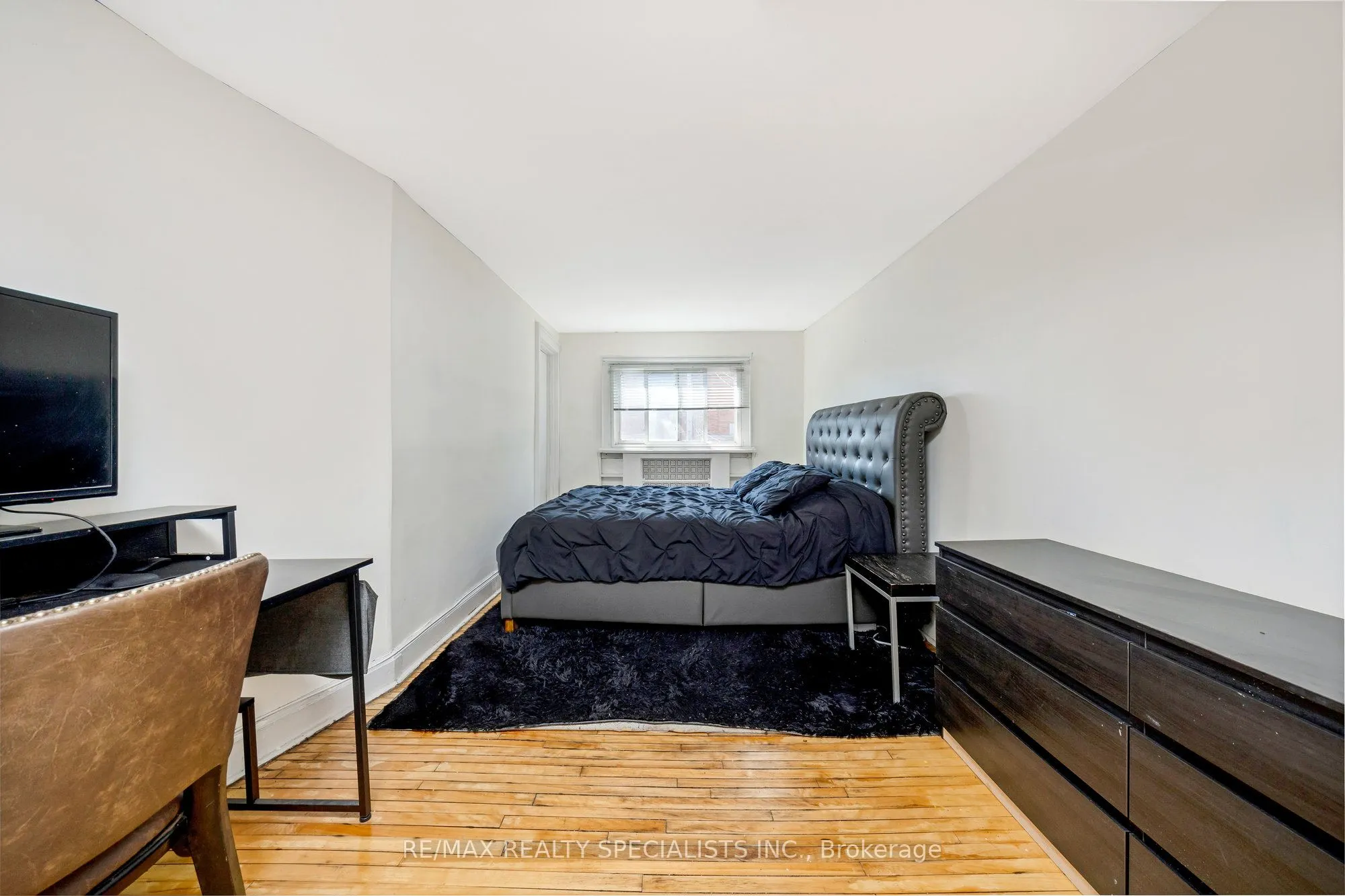 356 Hunter Street W