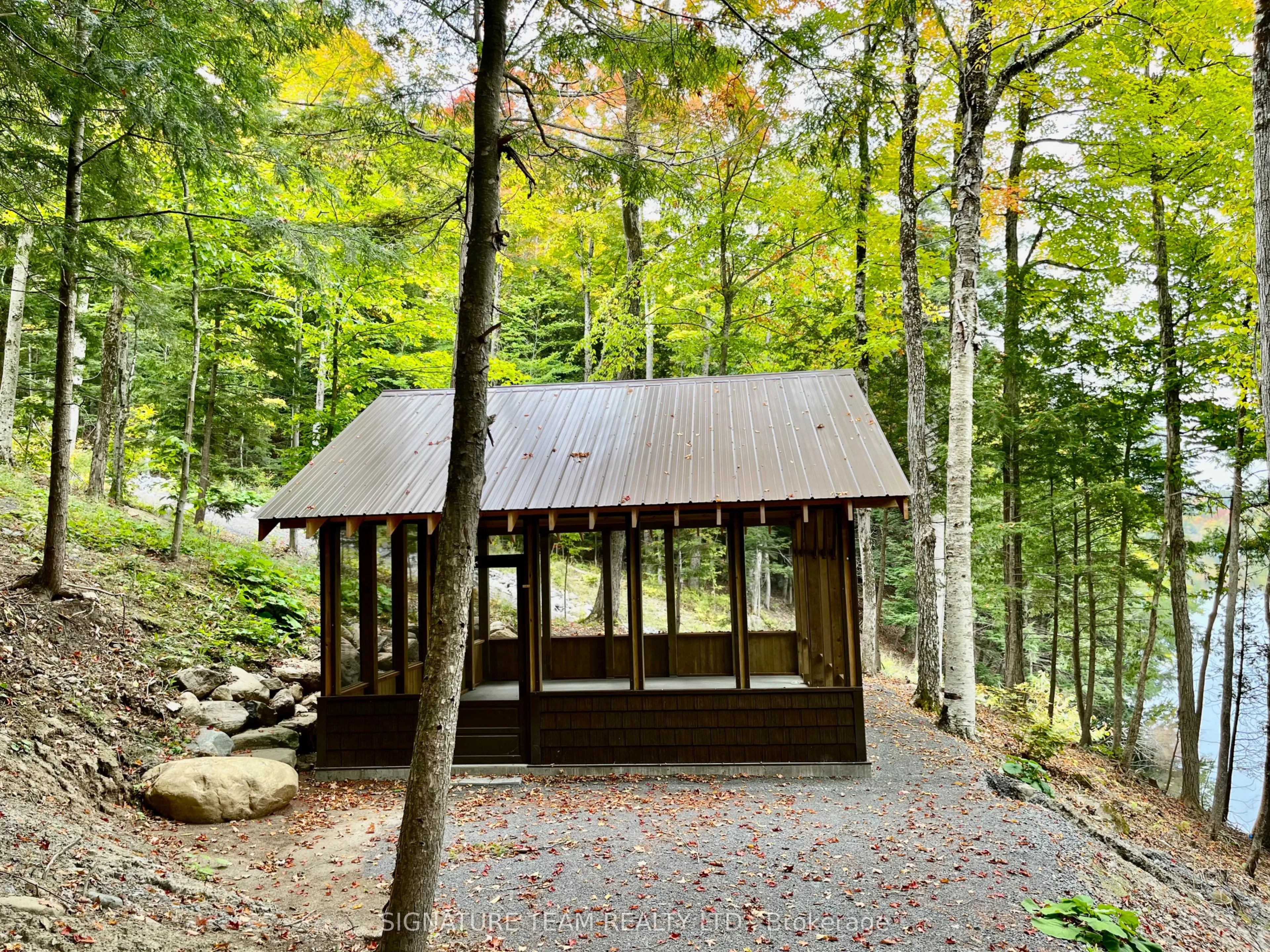 131 SHADY MAPLE Road