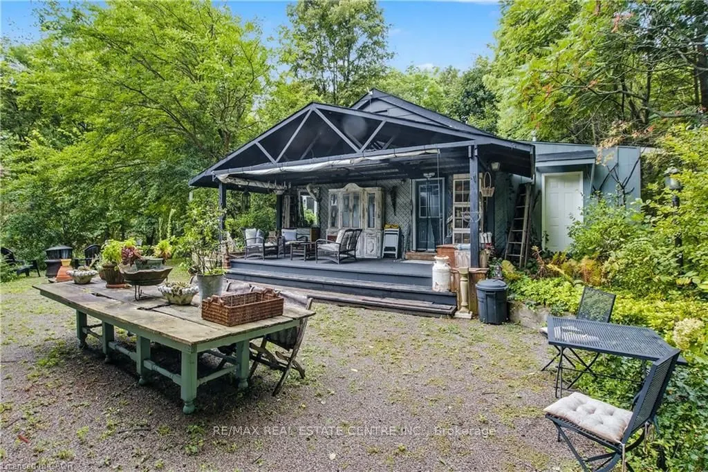 1097 Mineral Springs Road