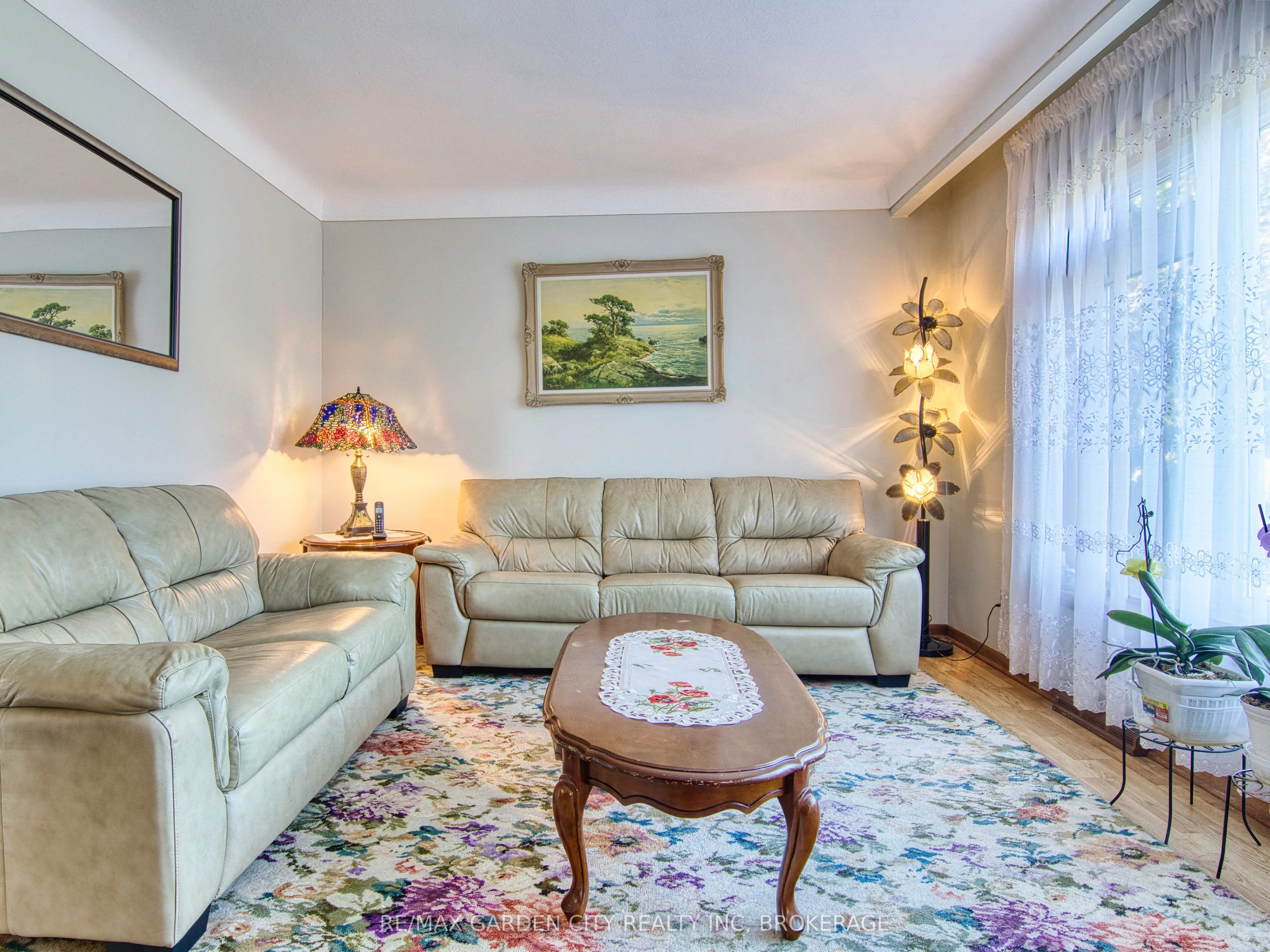 4095 Montcalm Crescent
