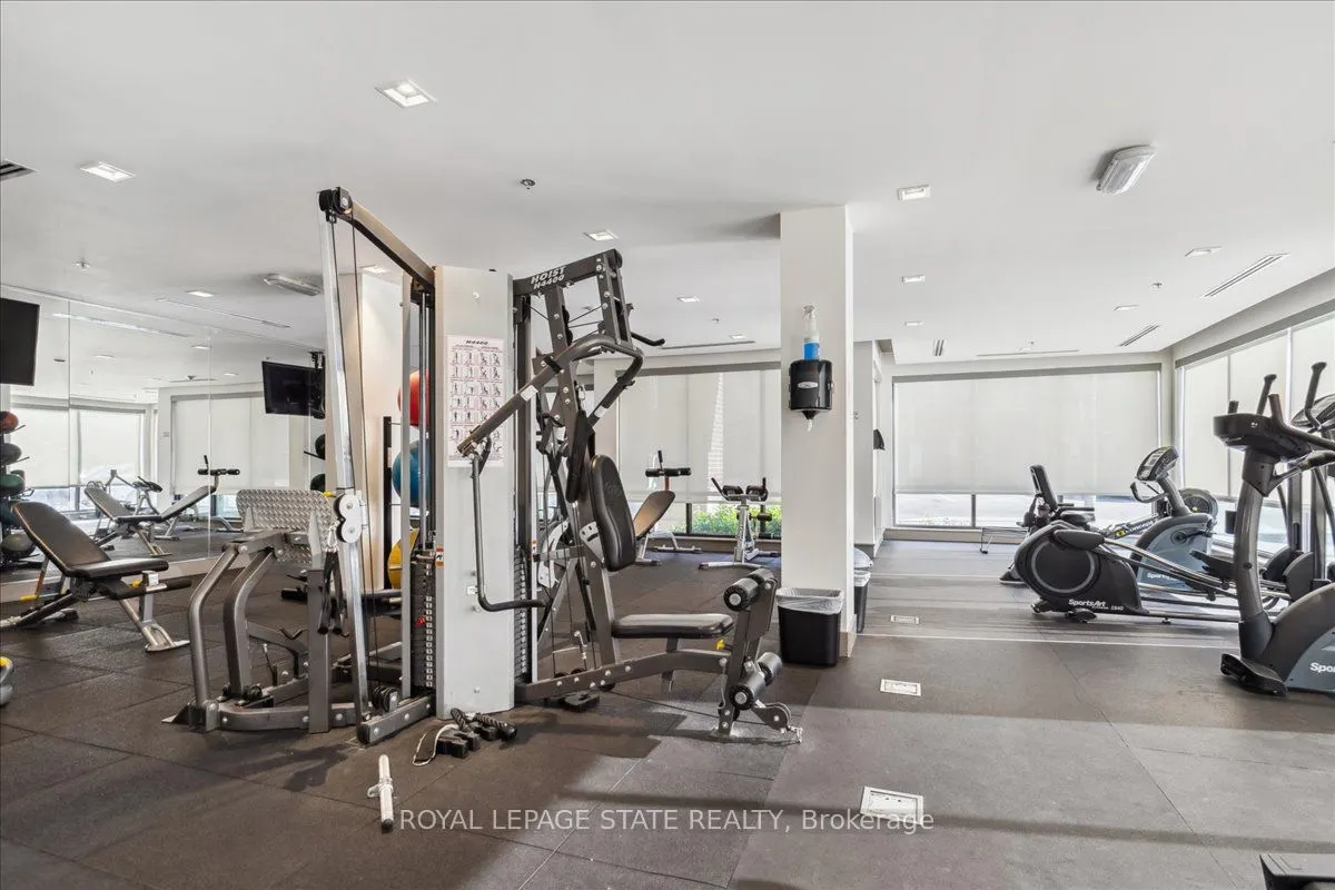10 Esplanade Lane, #511