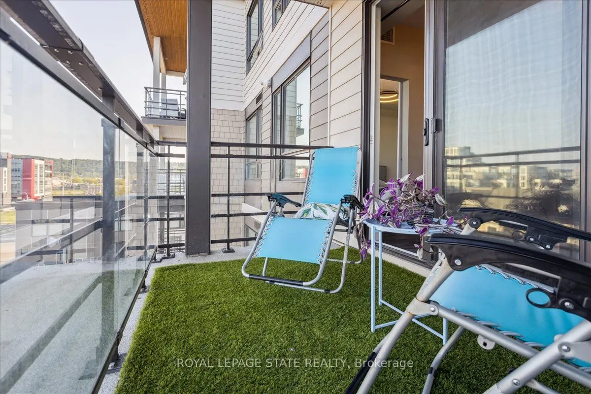 10 Esplanade Lane, #511
