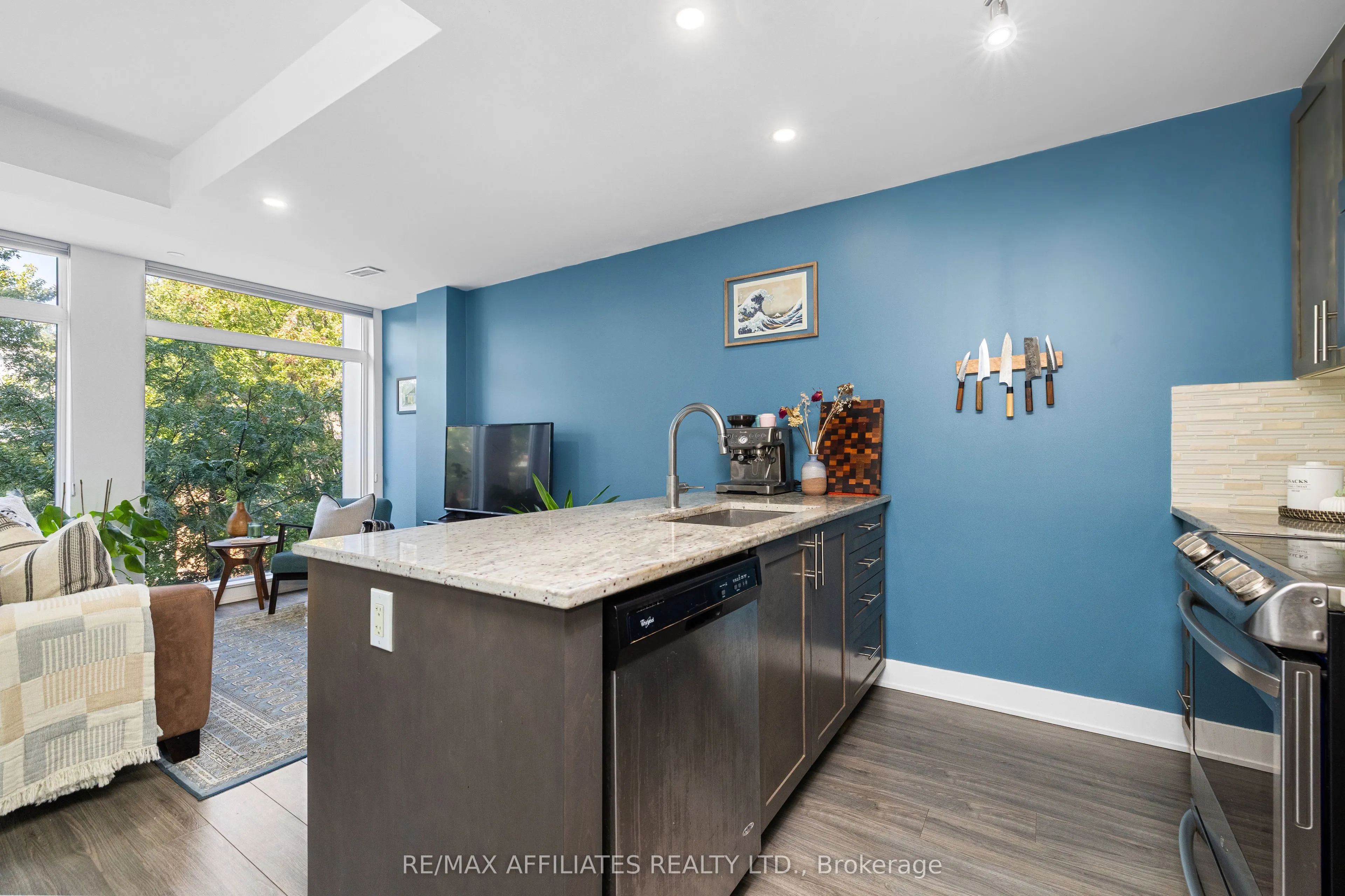 104 Holmwood Avenue, #4
