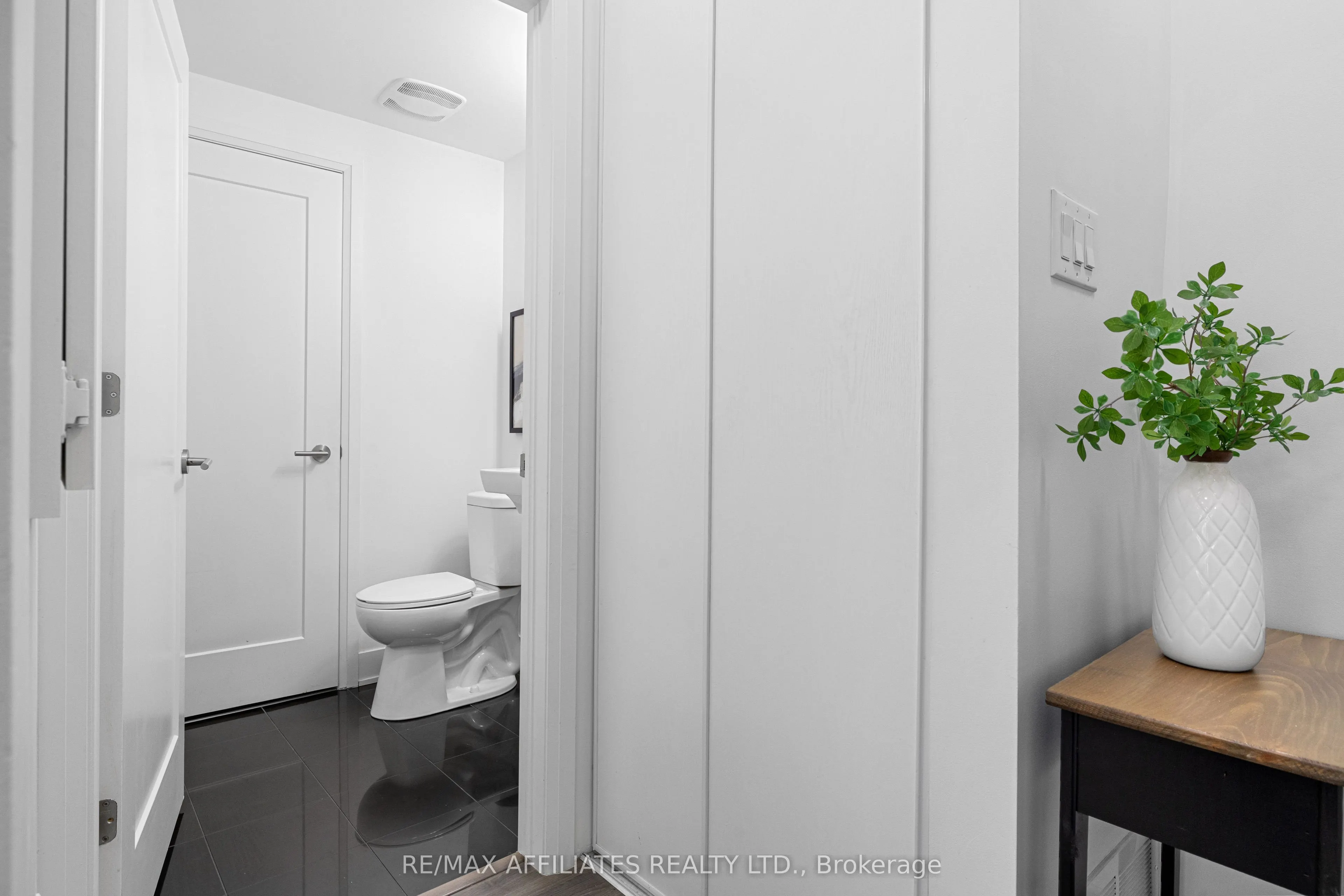 104 Holmwood Avenue, #4