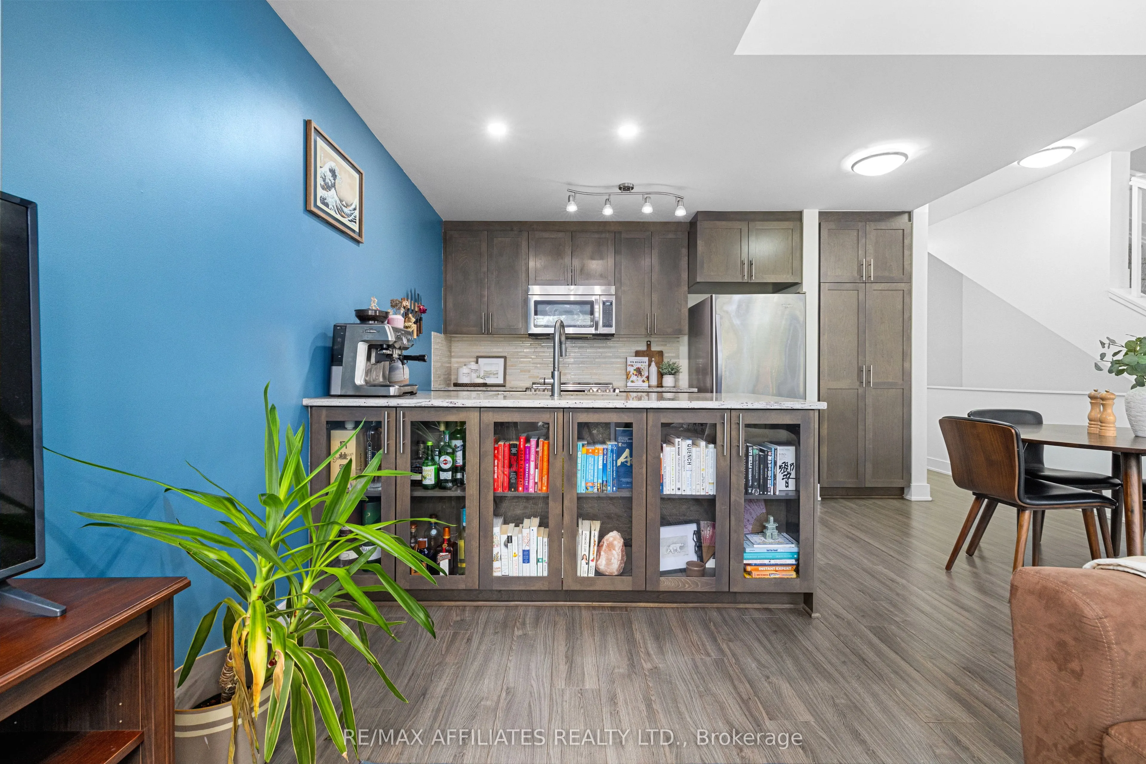 104 Holmwood Avenue, #4