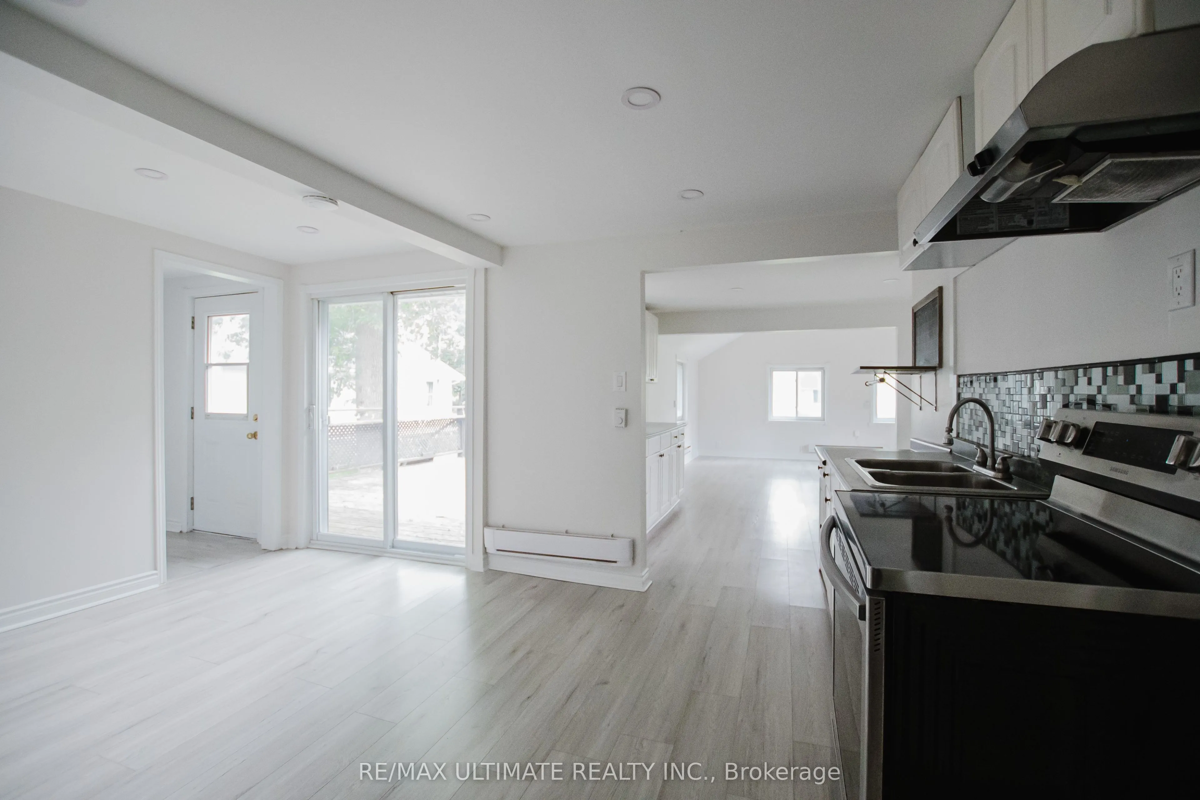 372 Helen Street