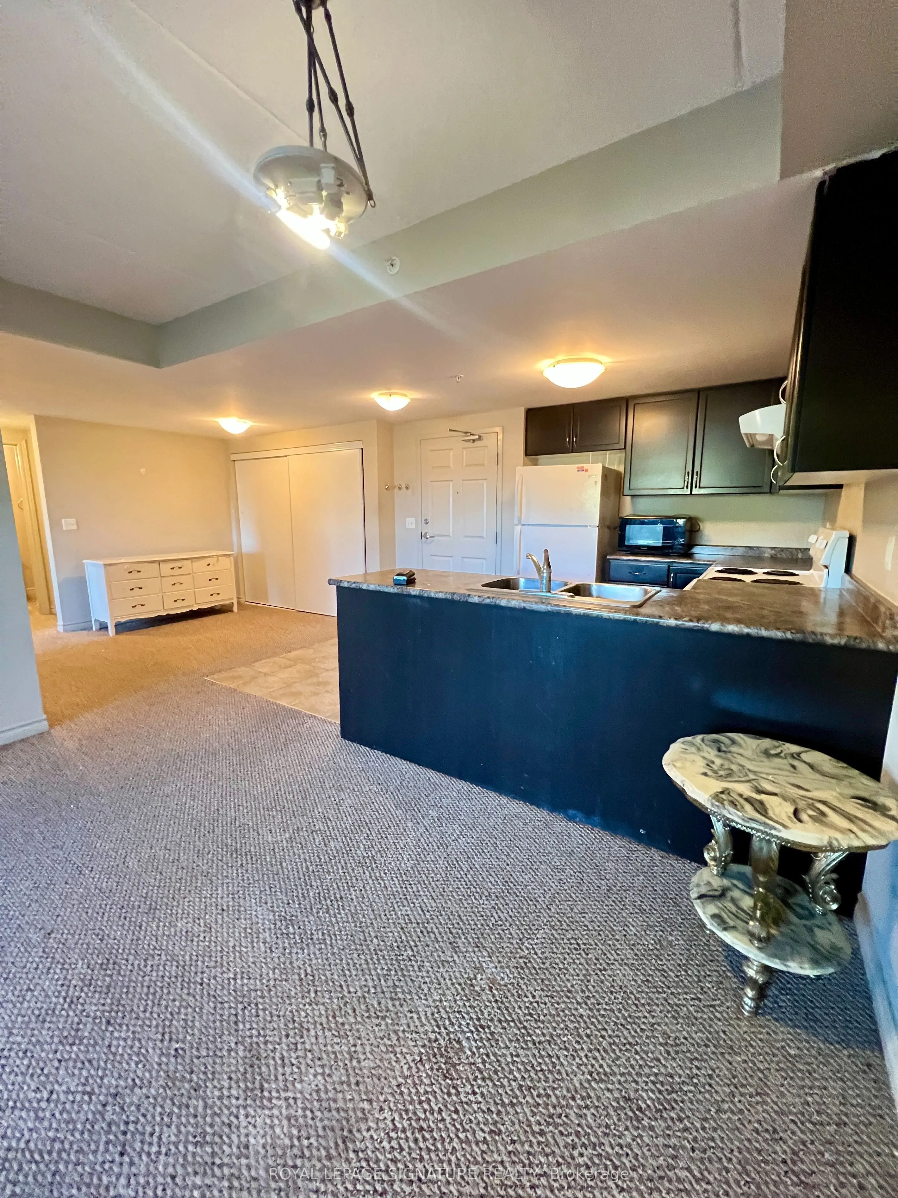 67 Kingsbury Square, #106