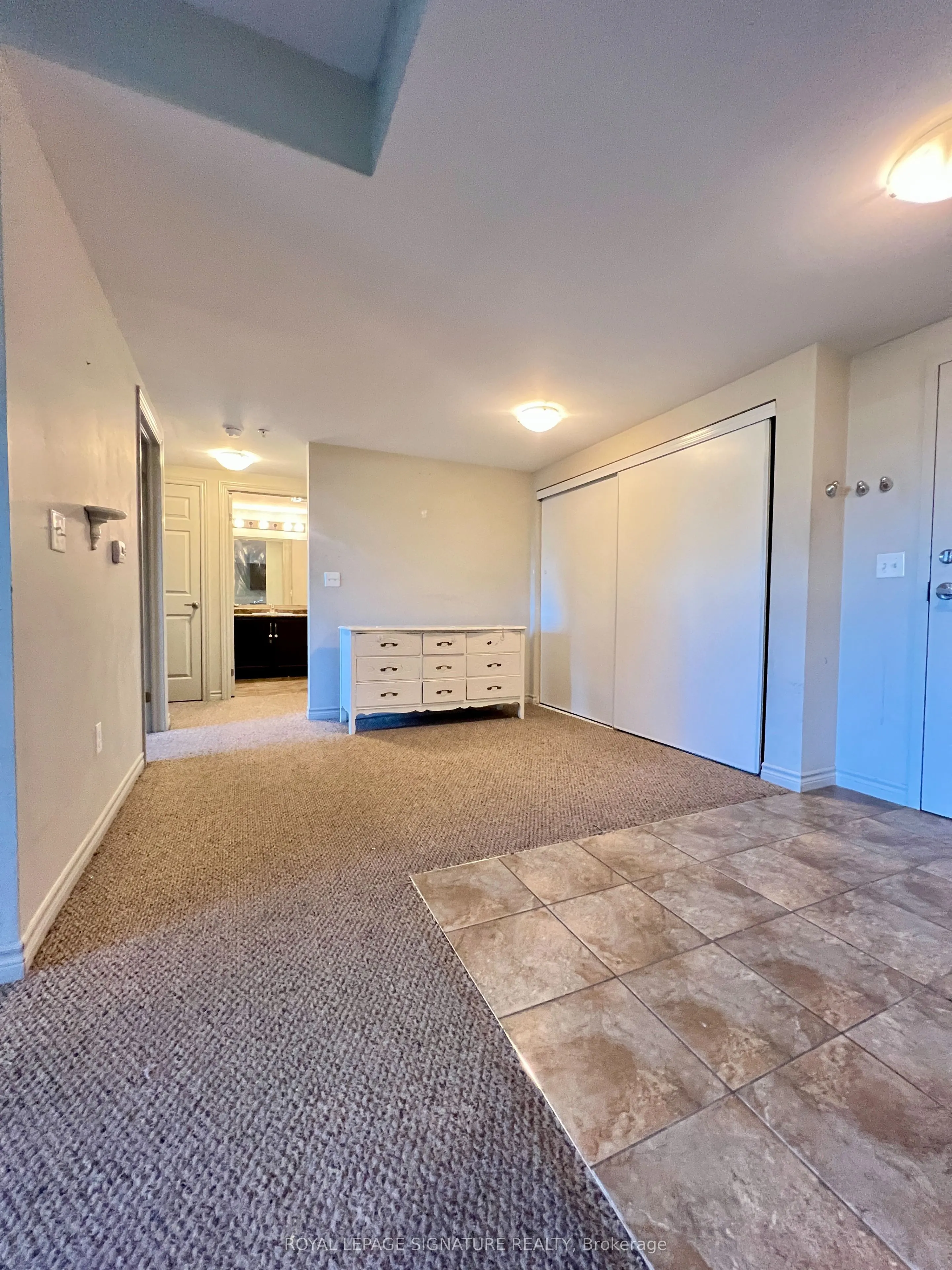 67 Kingsbury Square, #106