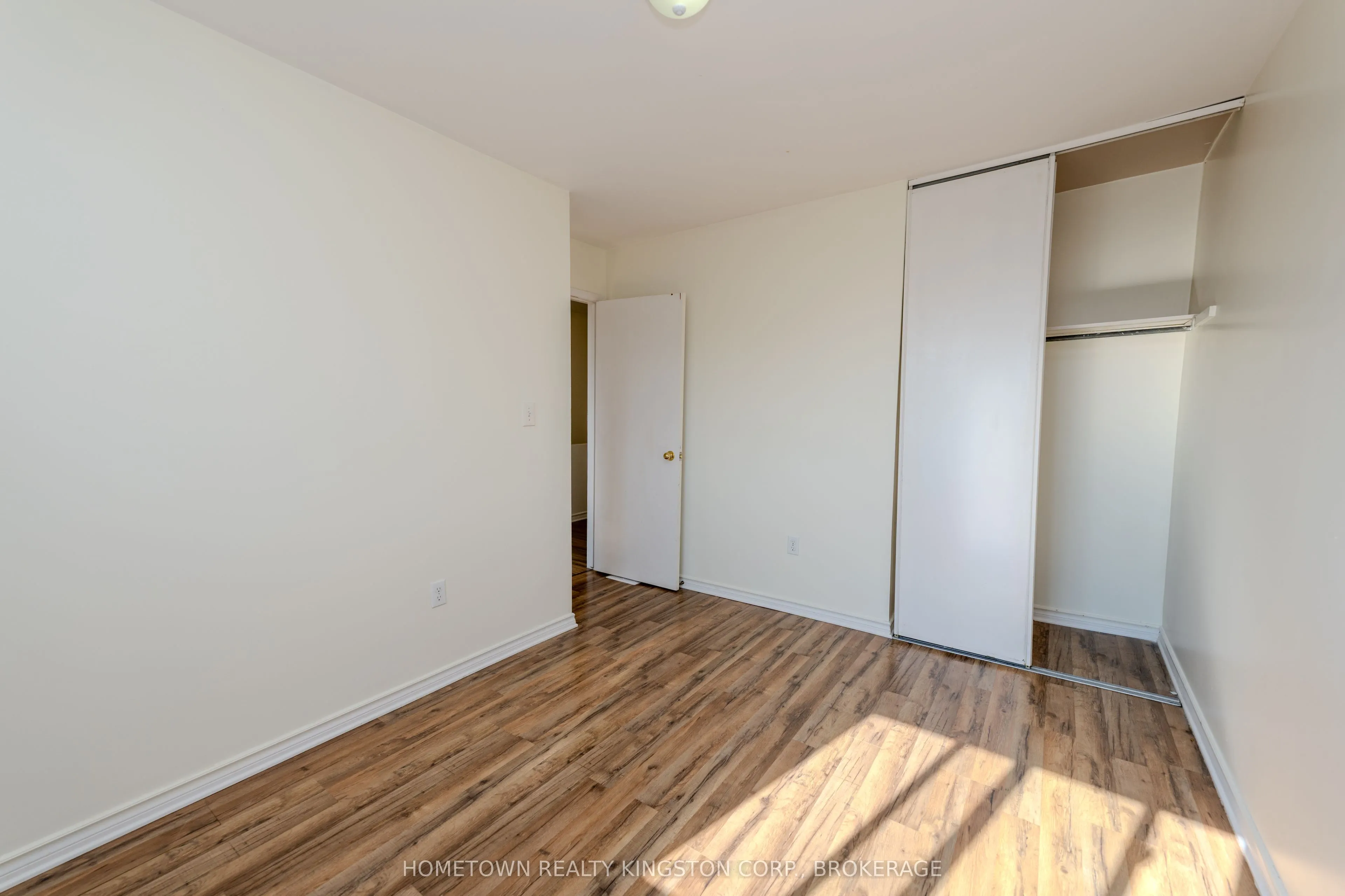 983 Oakview Avenue, #66