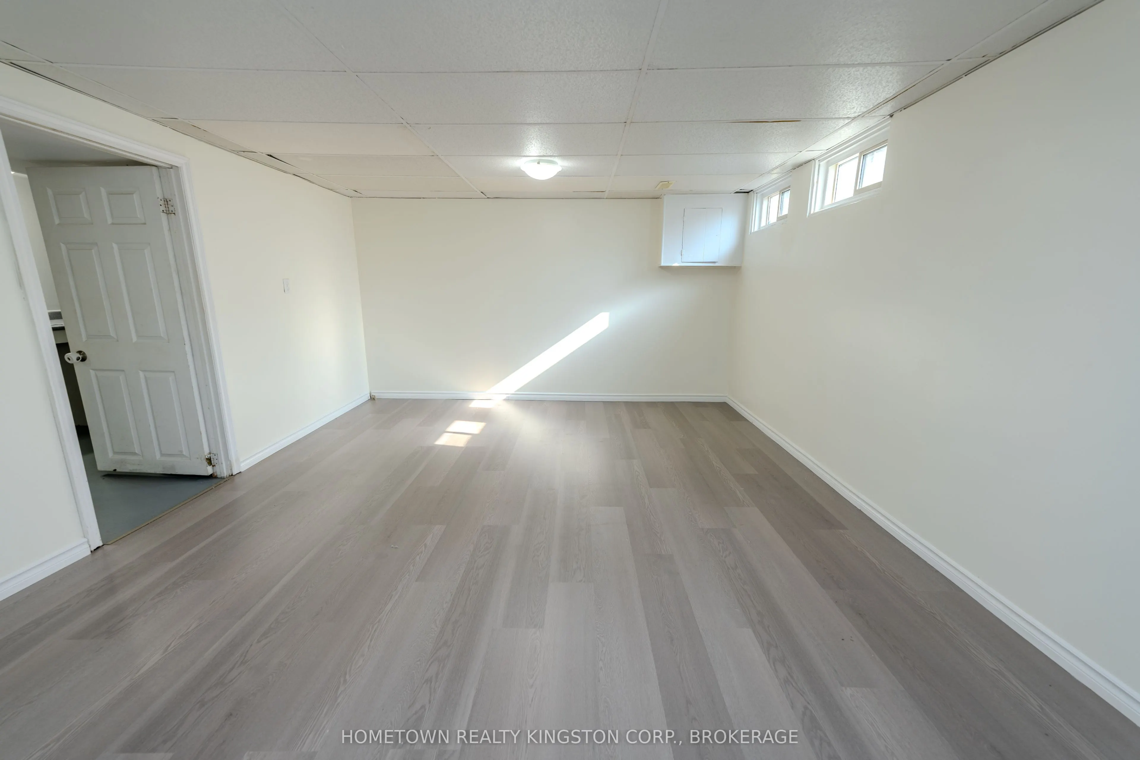 983 Oakview Avenue, #66