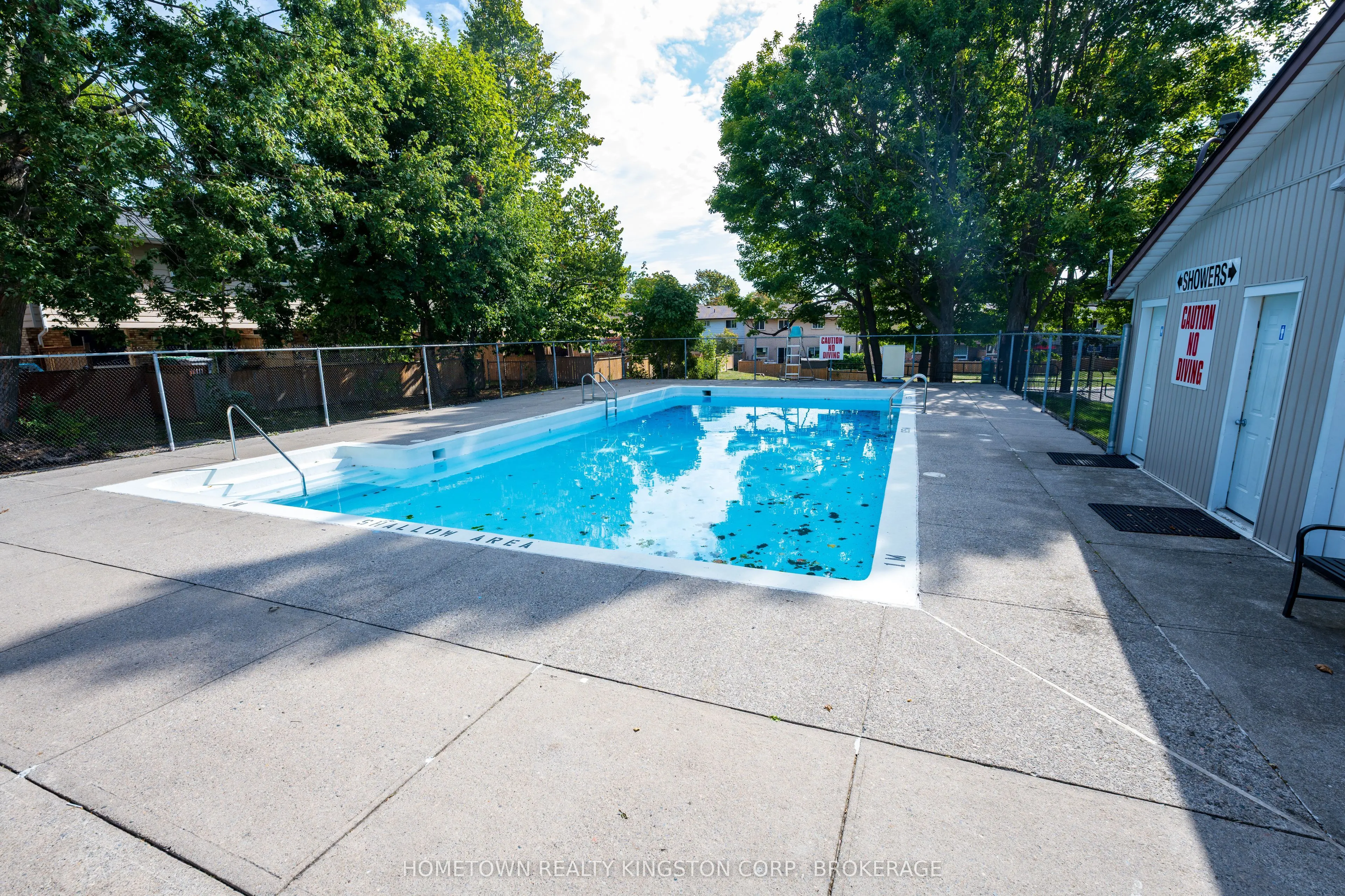 983 Oakview Avenue, #66