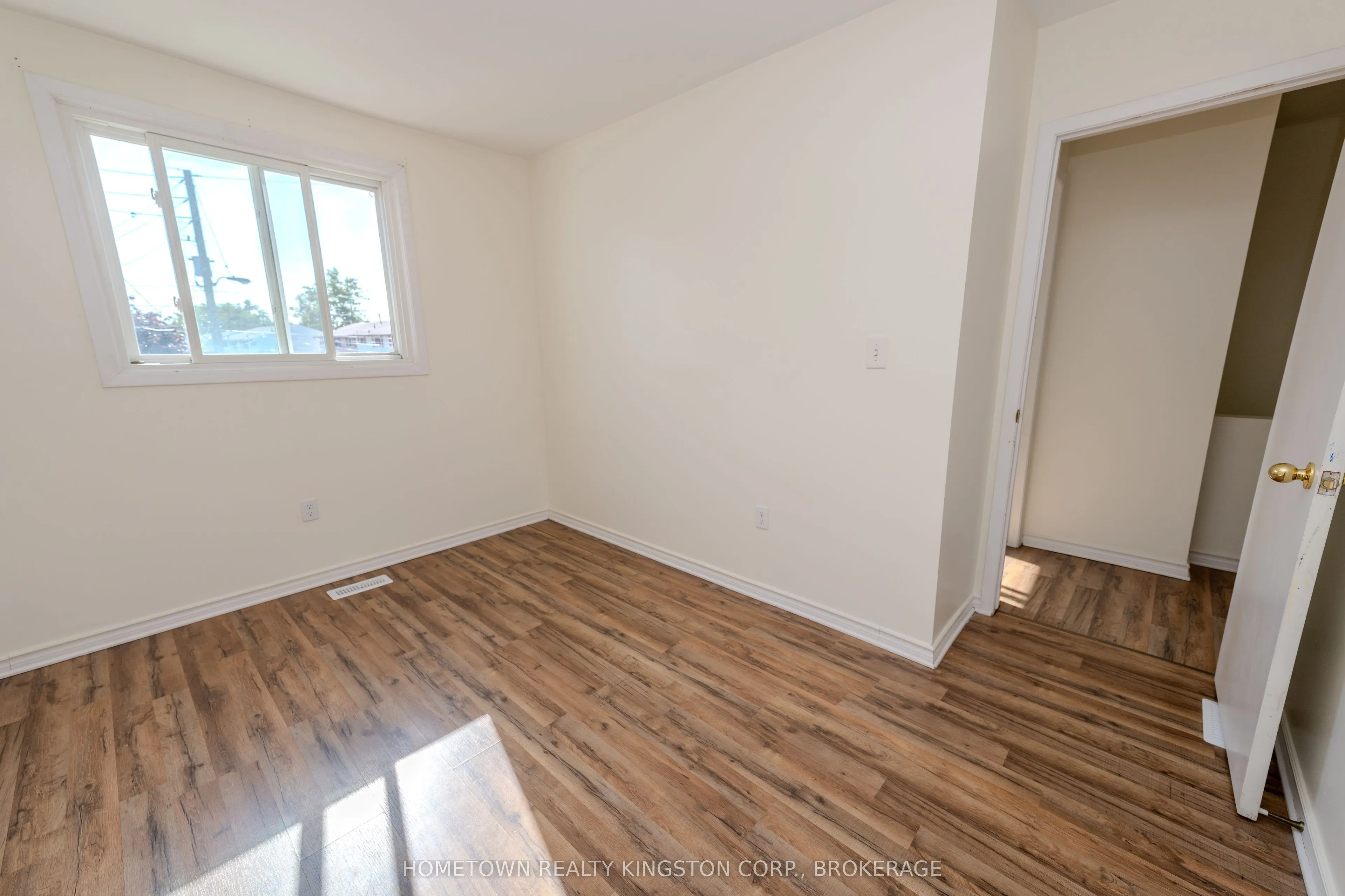 983 Oakview Avenue, #66
