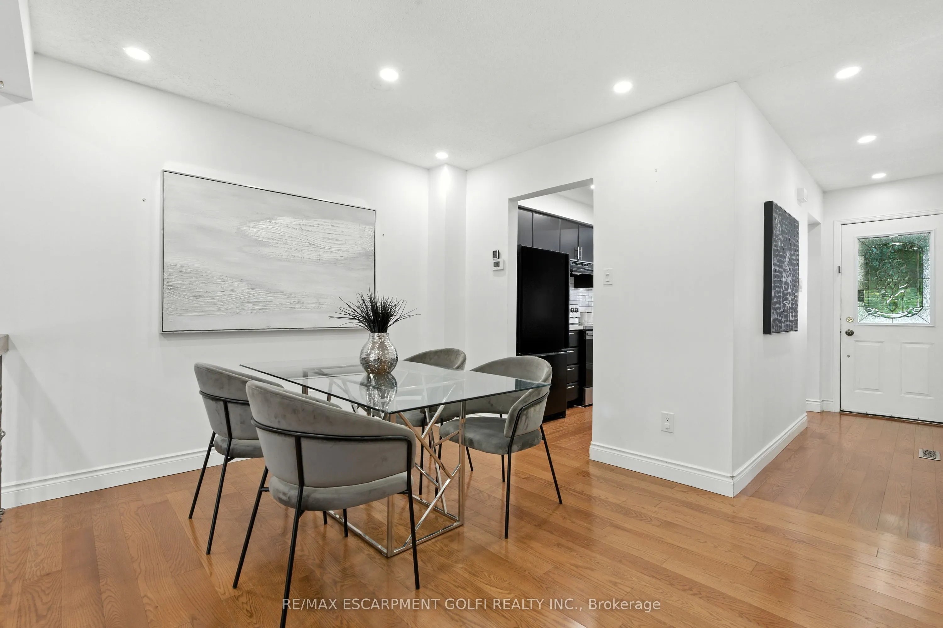 800 Upper Paradise Road, #40