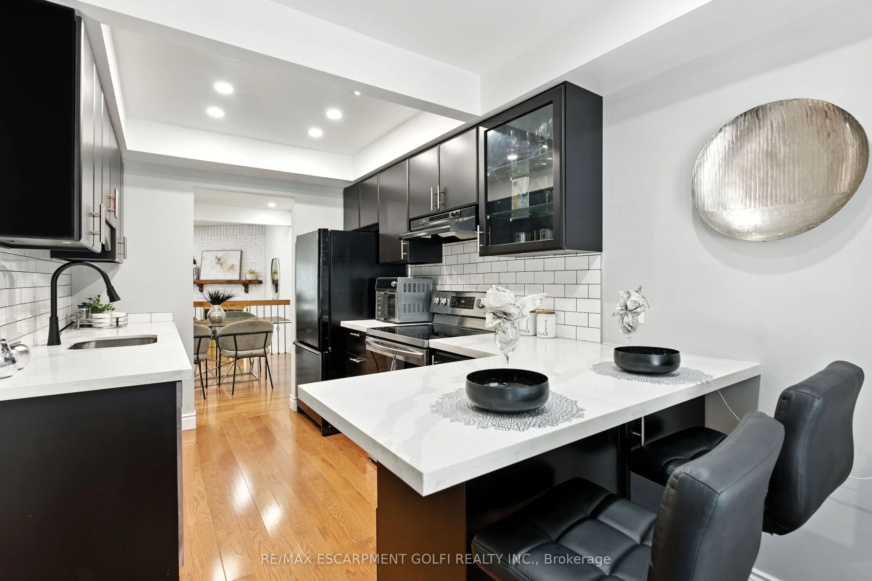 800 Upper Paradise Road, #40
