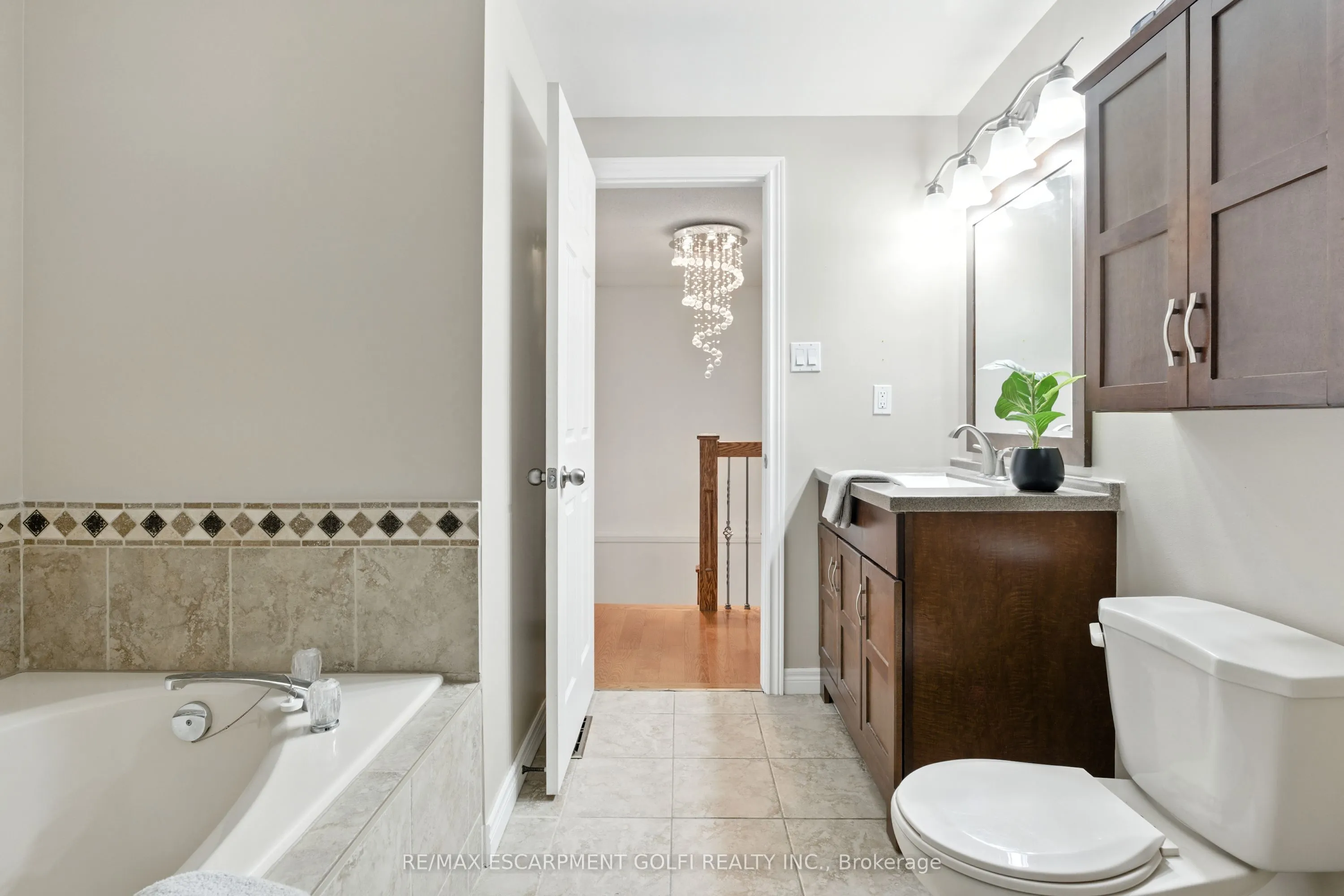 800 Upper Paradise Road, #40