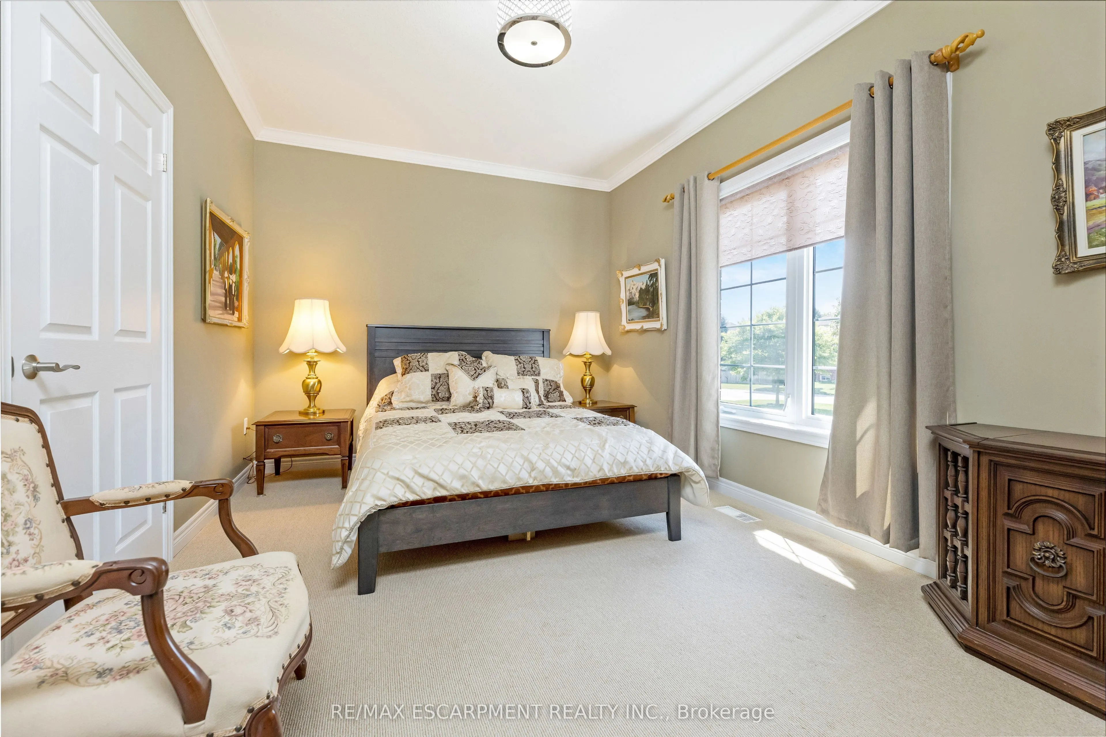 178 Bernardi Crescent