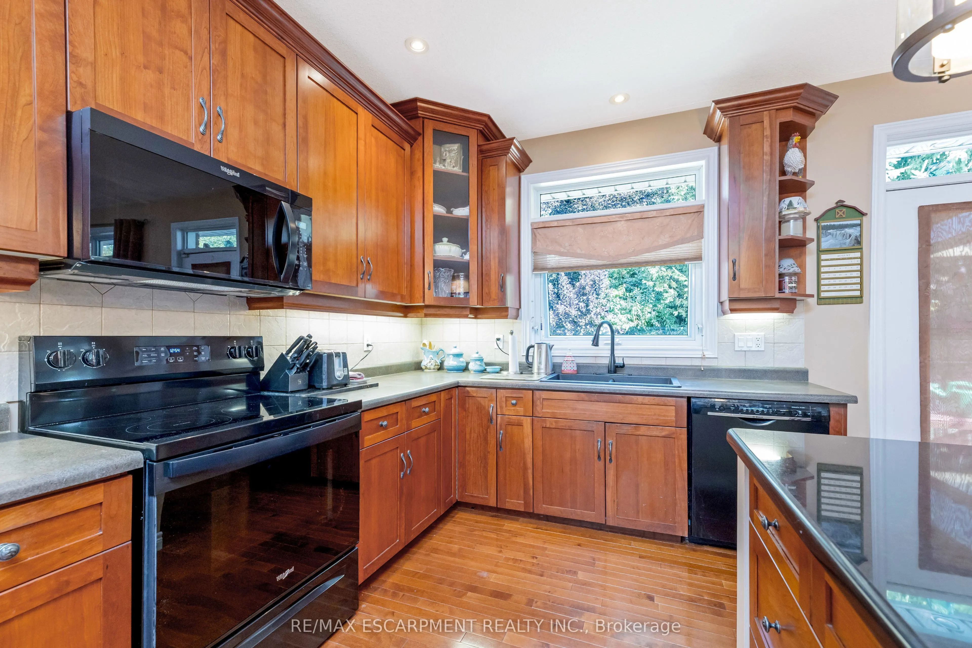 178 Bernardi Crescent