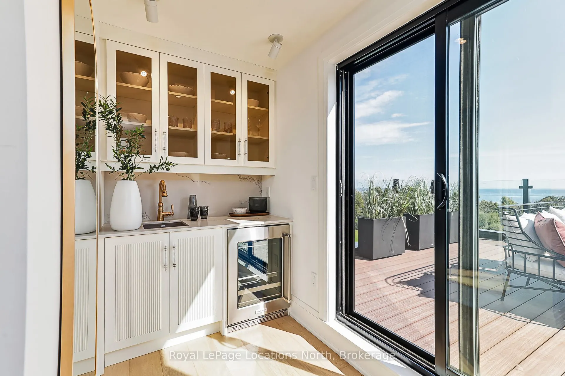 117 SLADDEN Court, #23