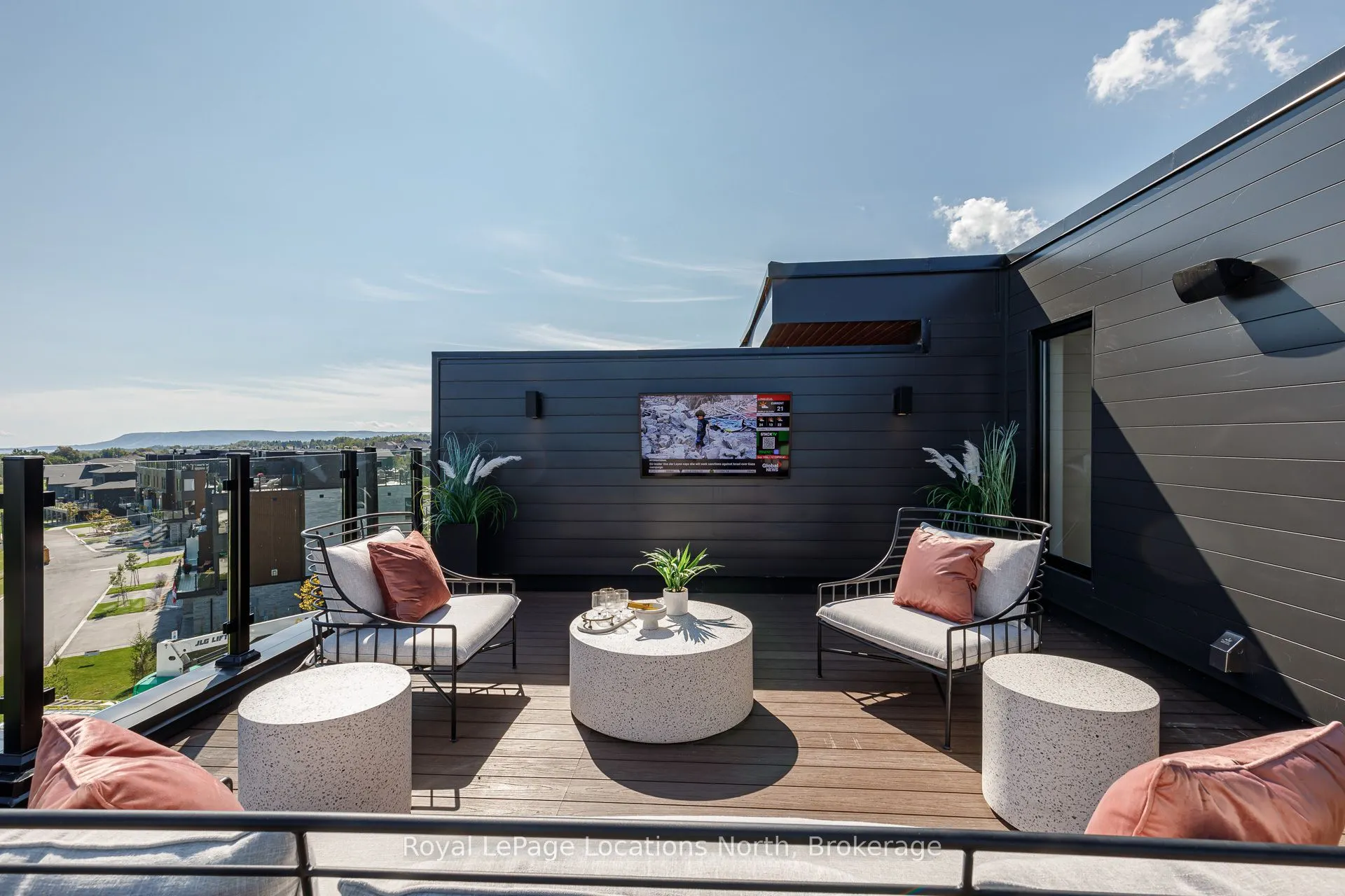 117 SLADDEN Court, #23