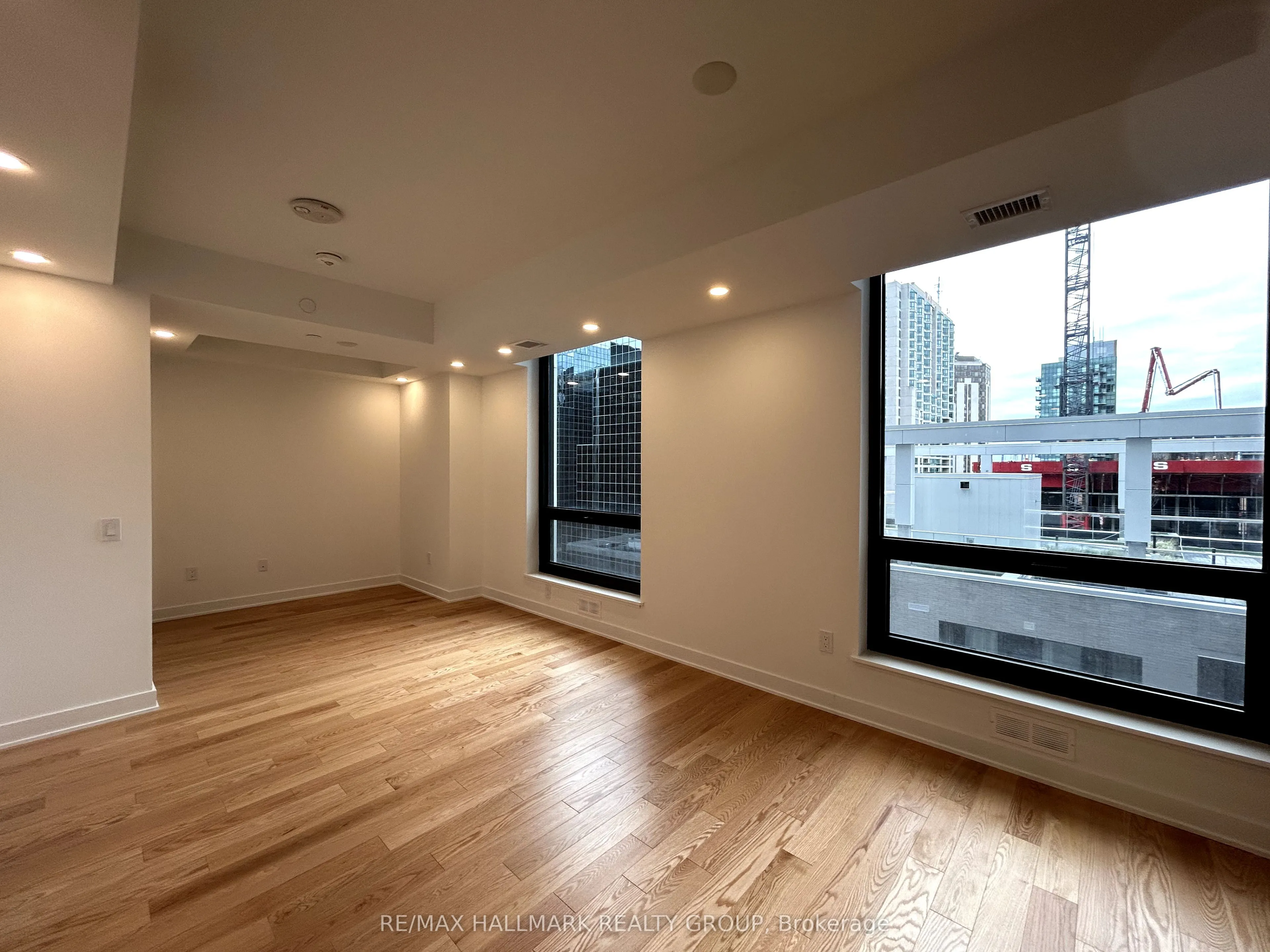 340 Queen Street, #1108