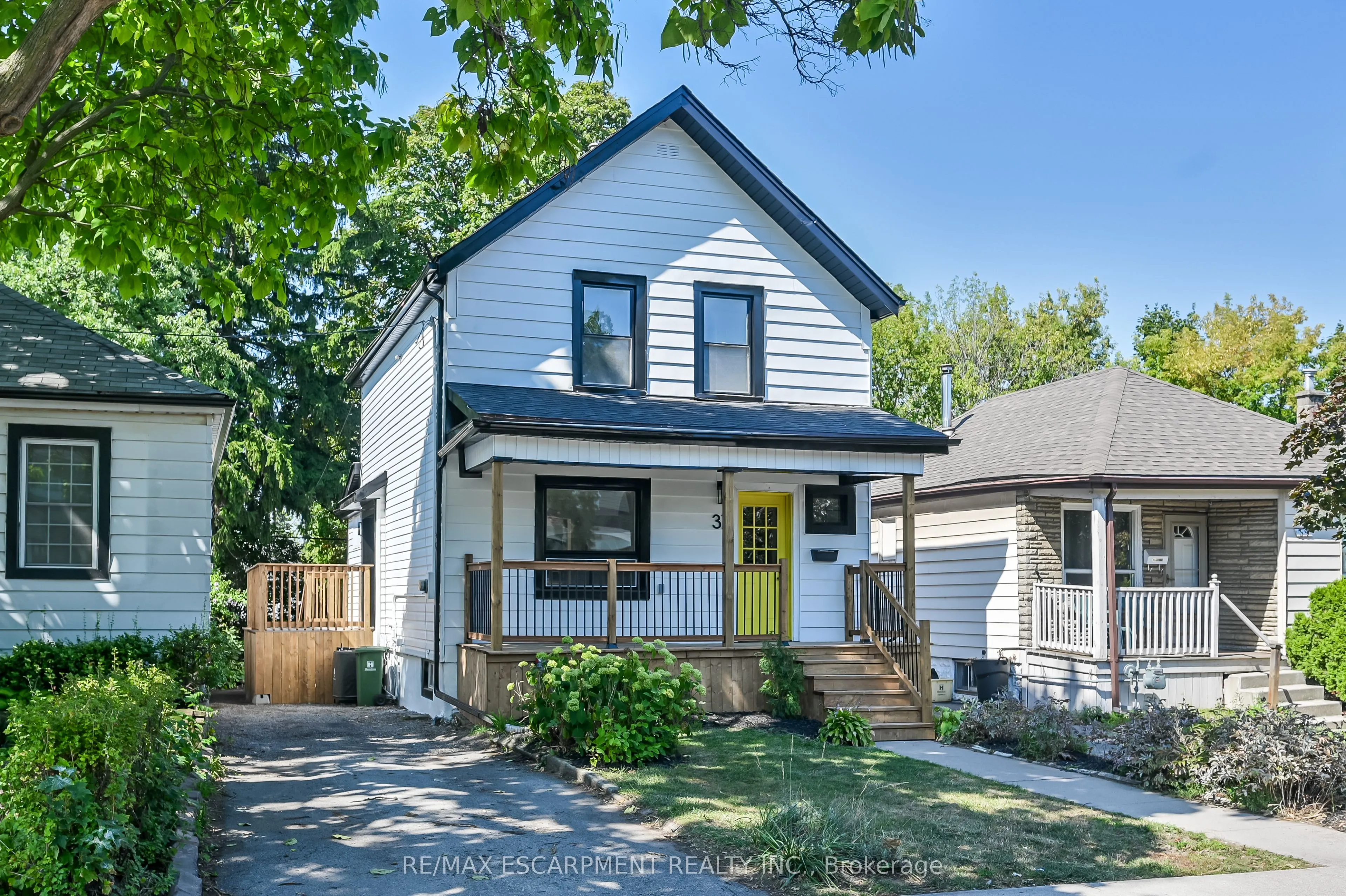 37 Wexford Avenue N