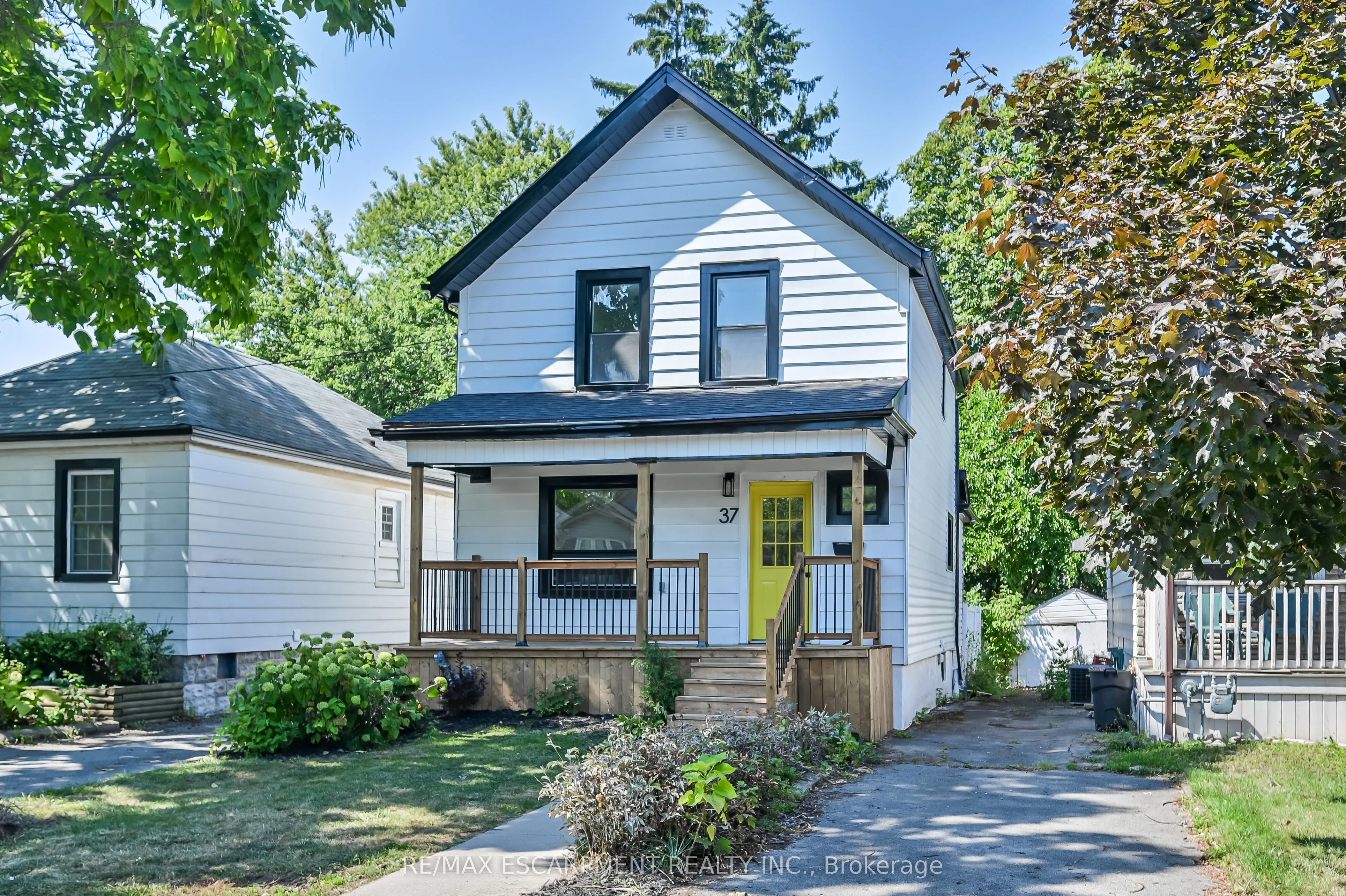 37 Wexford Avenue N