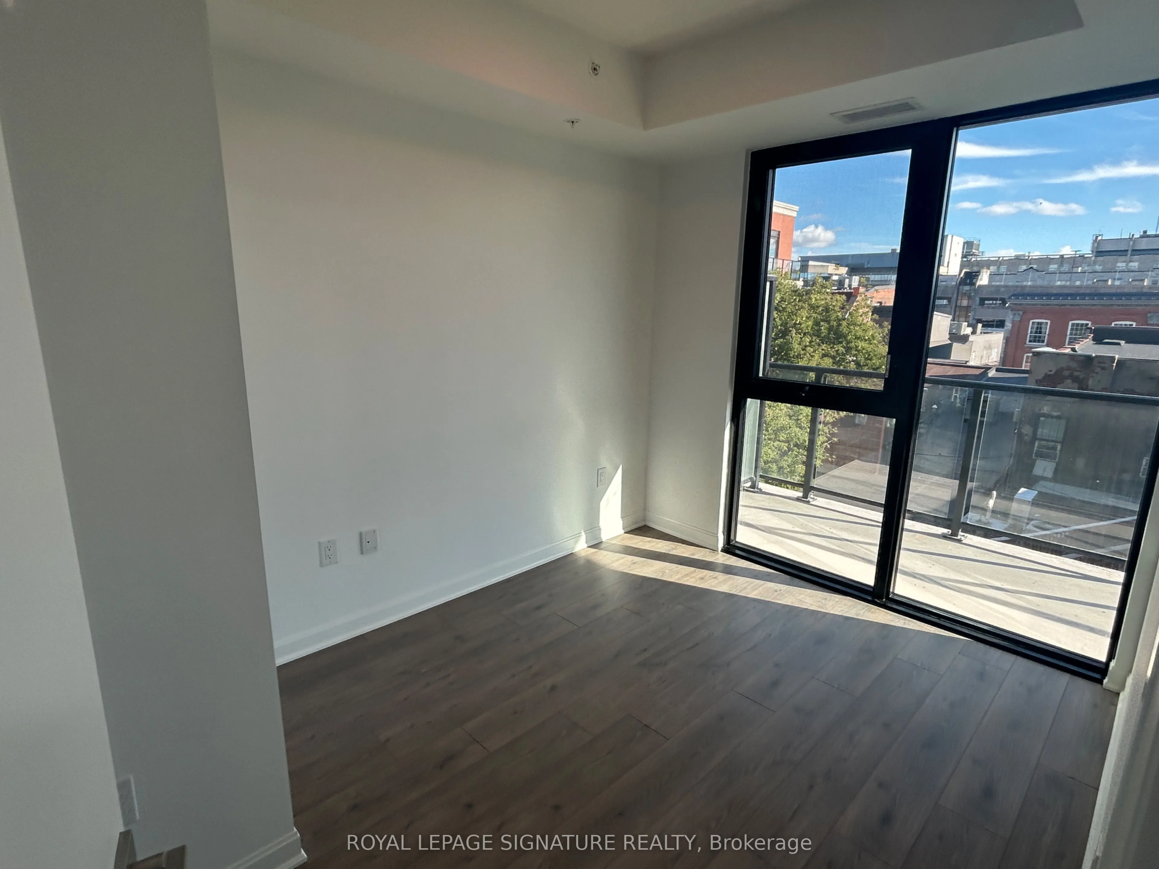 223 Princess Street, #413