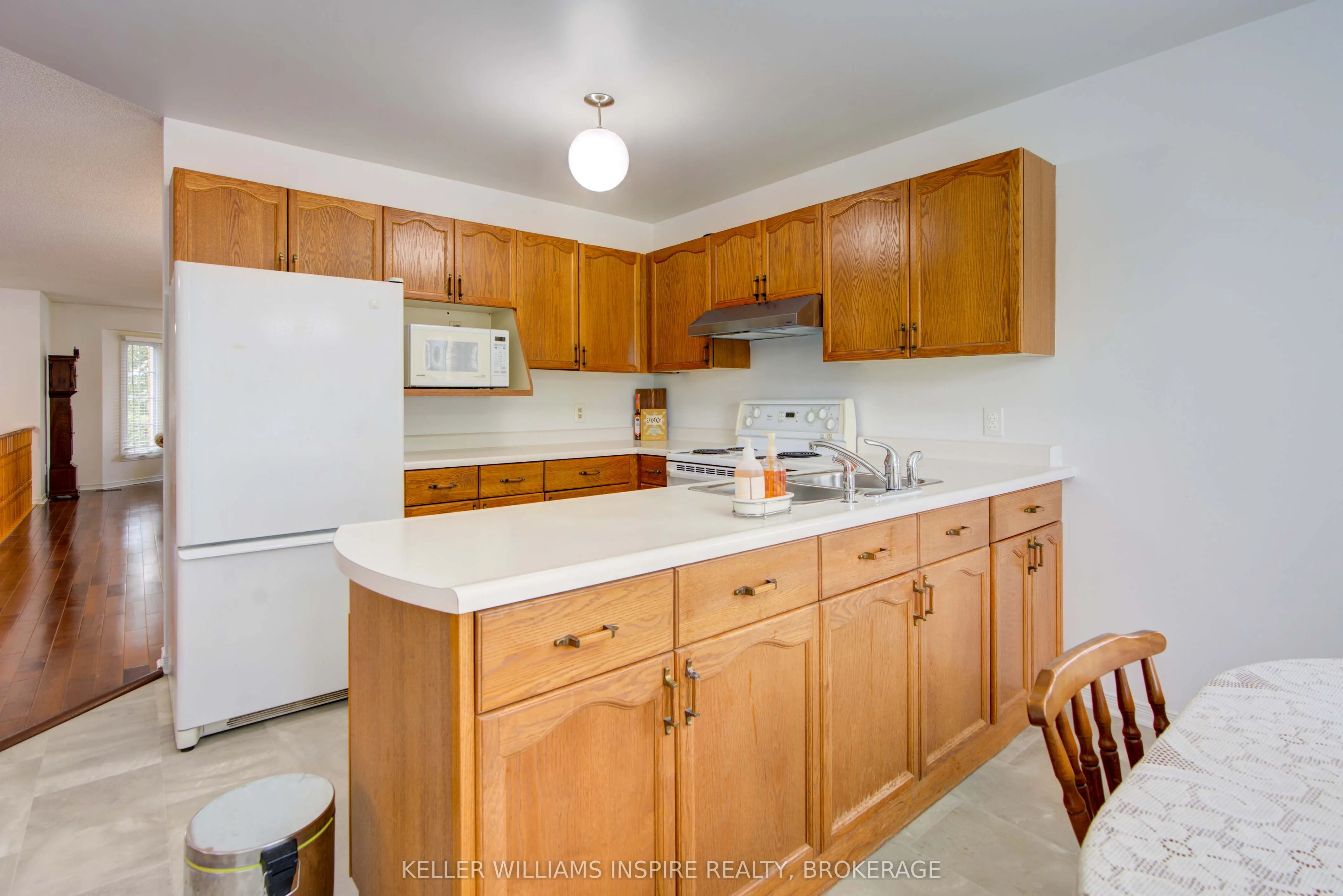 1056 Palmerston Crescent