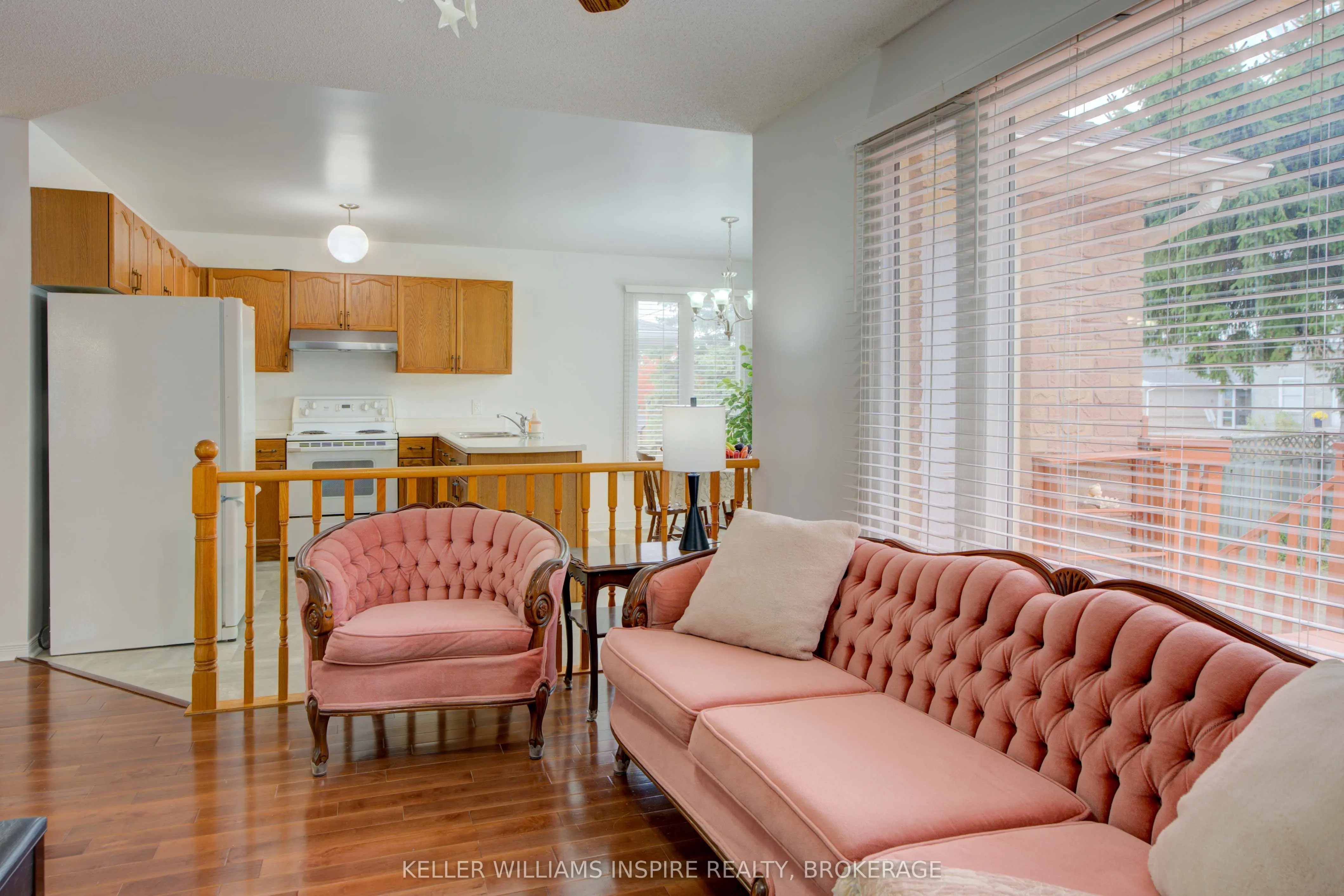 1056 Palmerston Crescent
