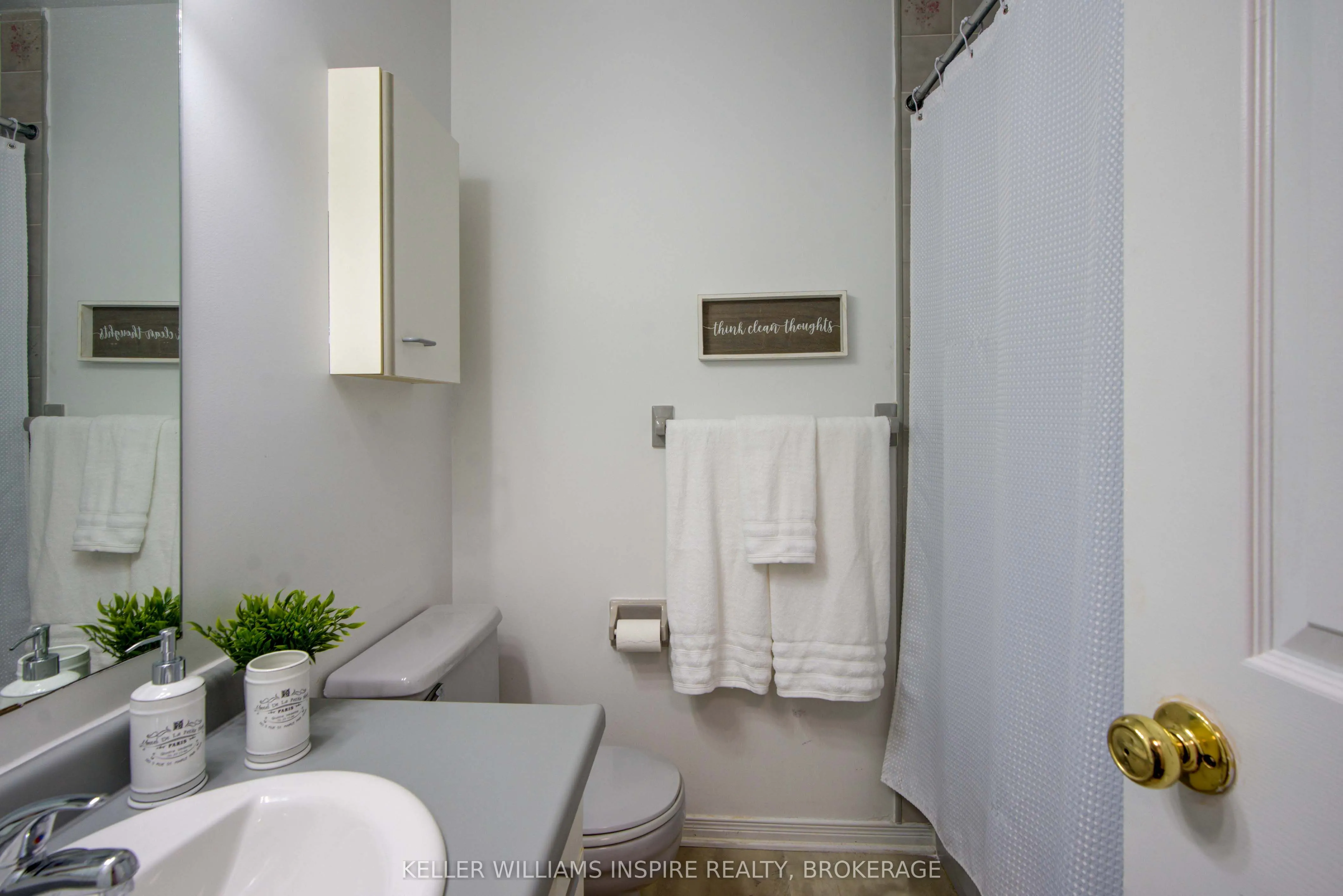 1056 Palmerston Crescent