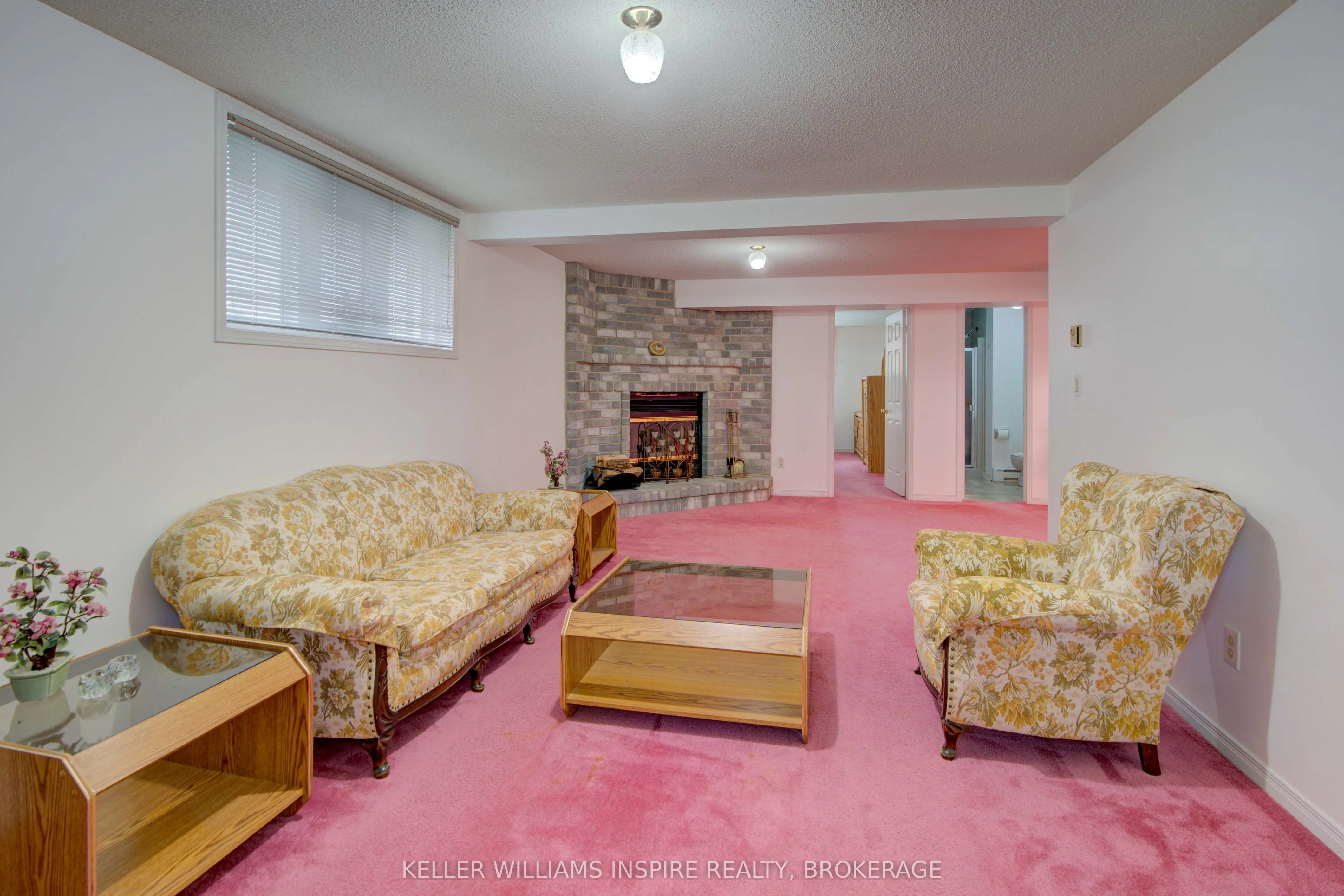 1056 Palmerston Crescent
