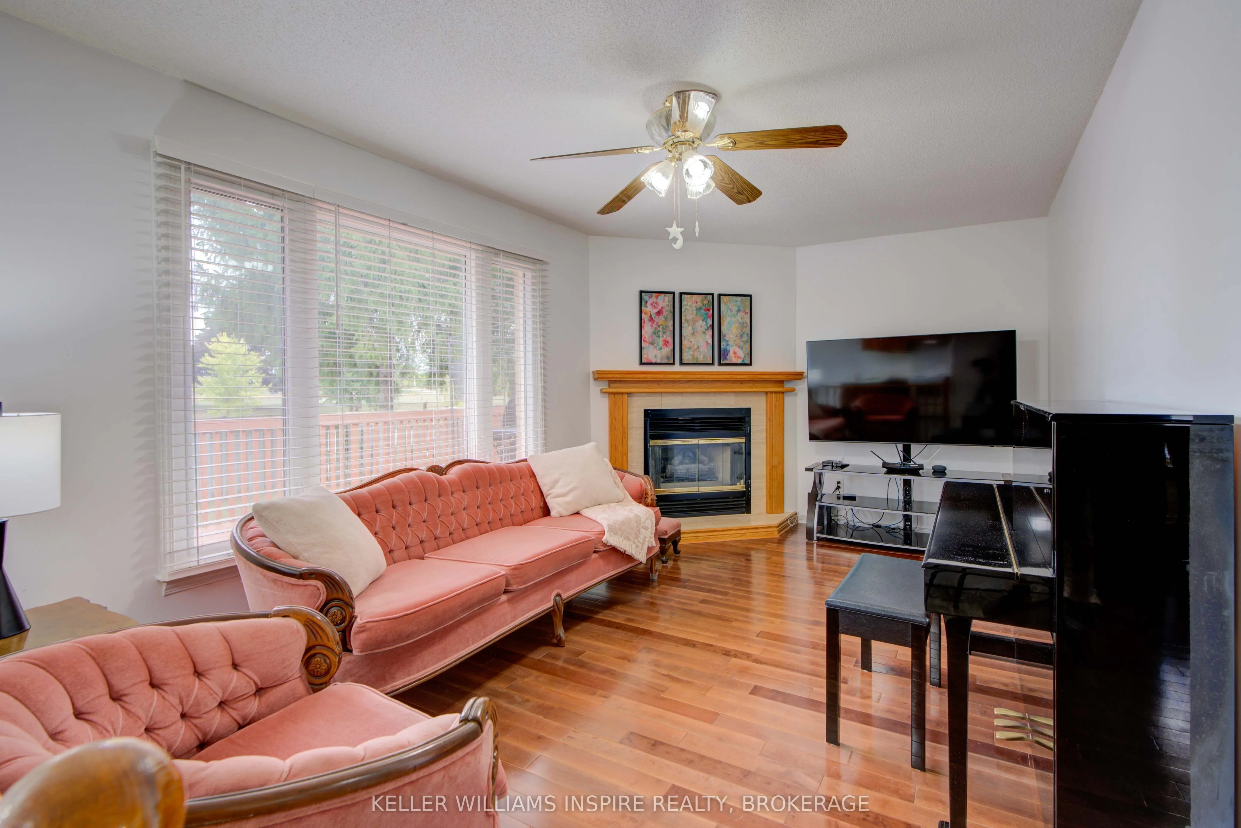 1056 Palmerston Crescent