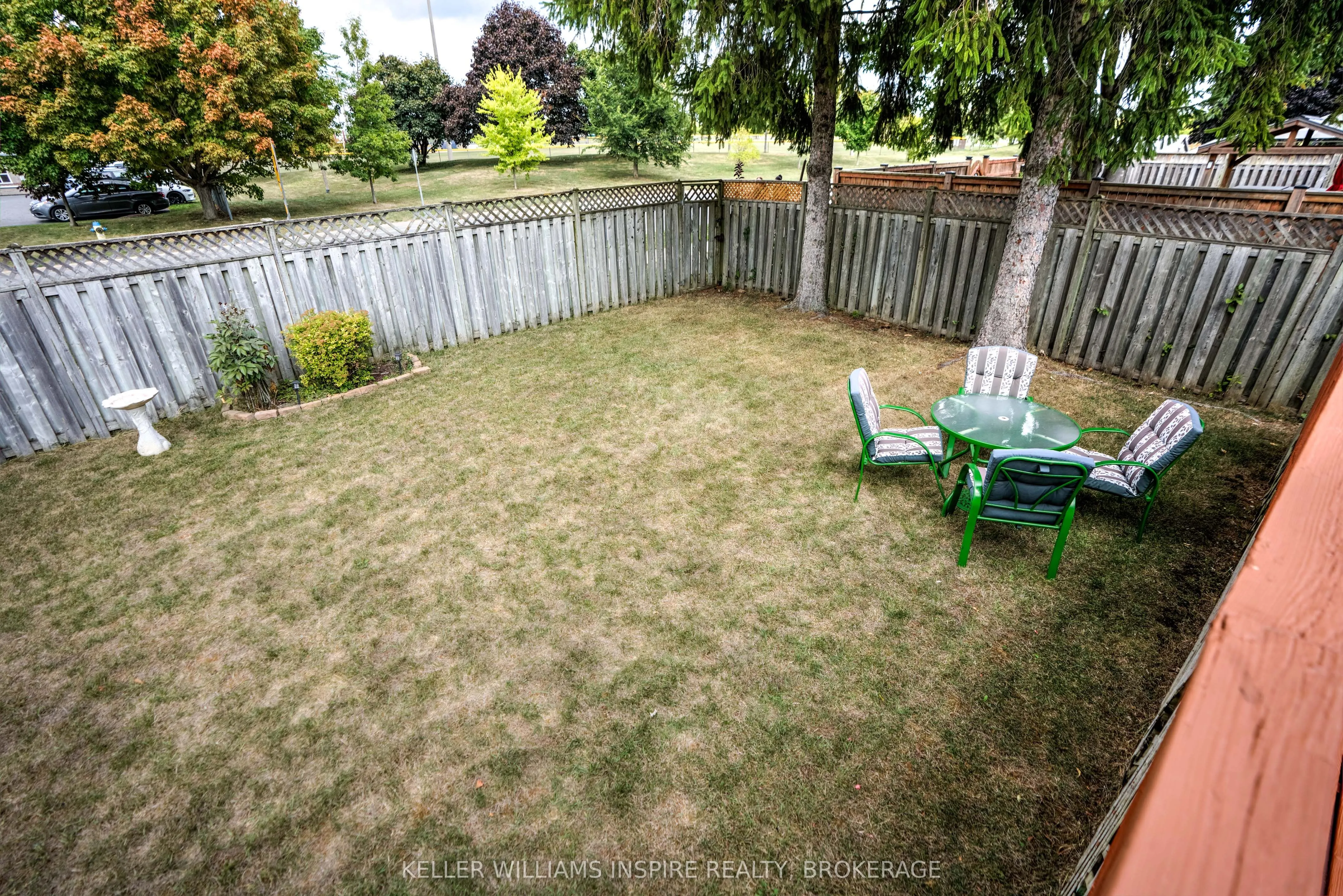 1056 Palmerston Crescent