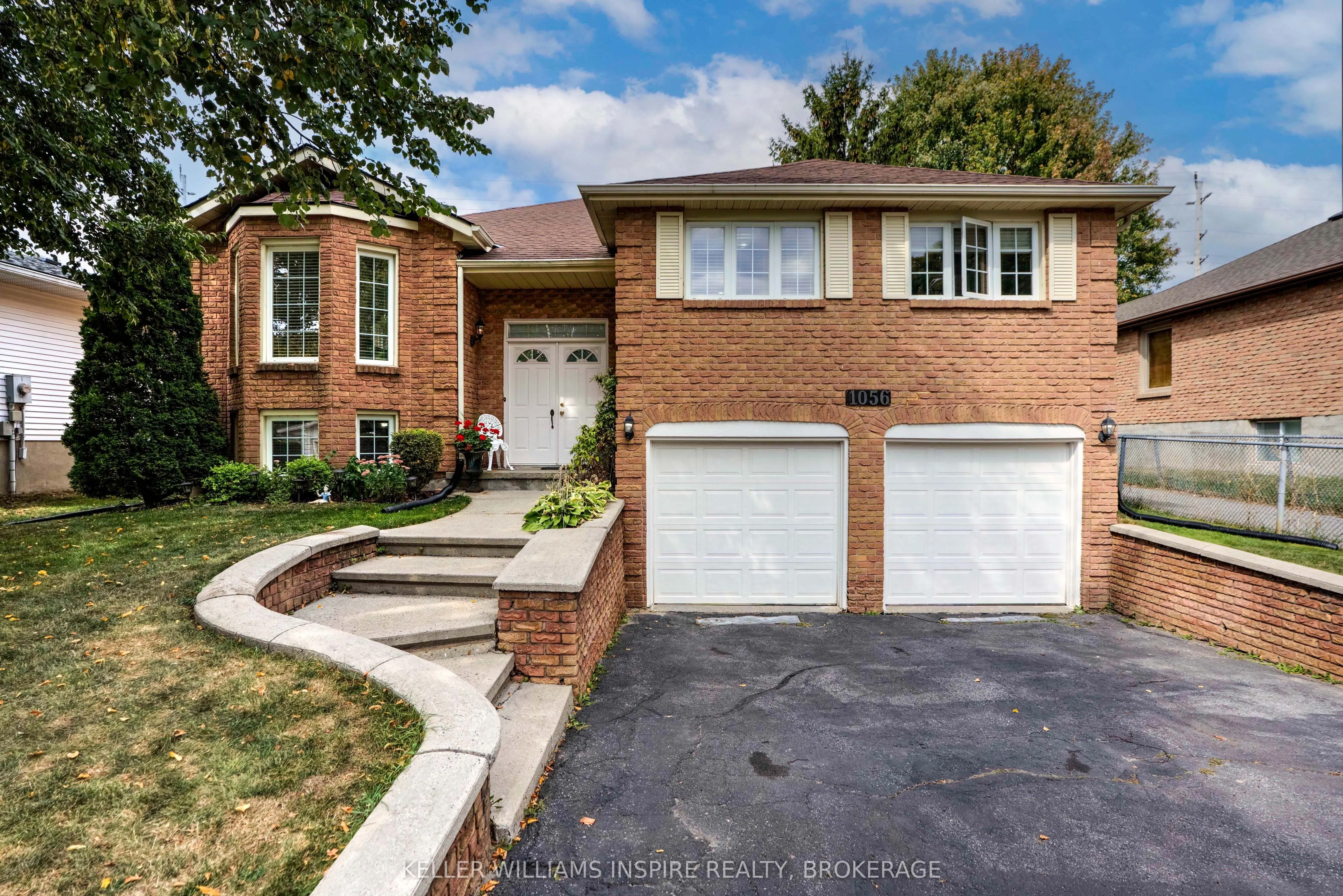 1056 Palmerston Crescent