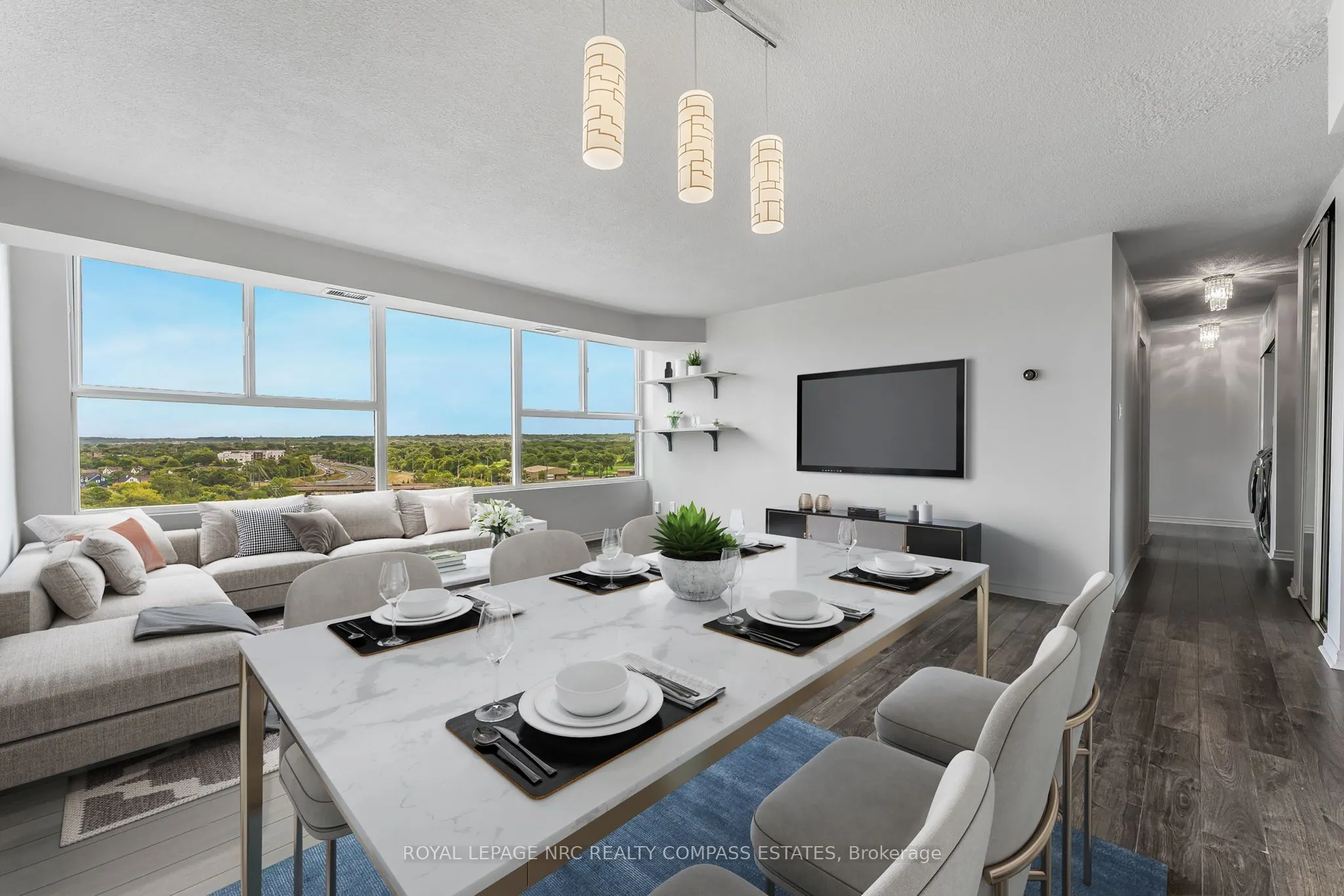 7 Gale Crescent, #807