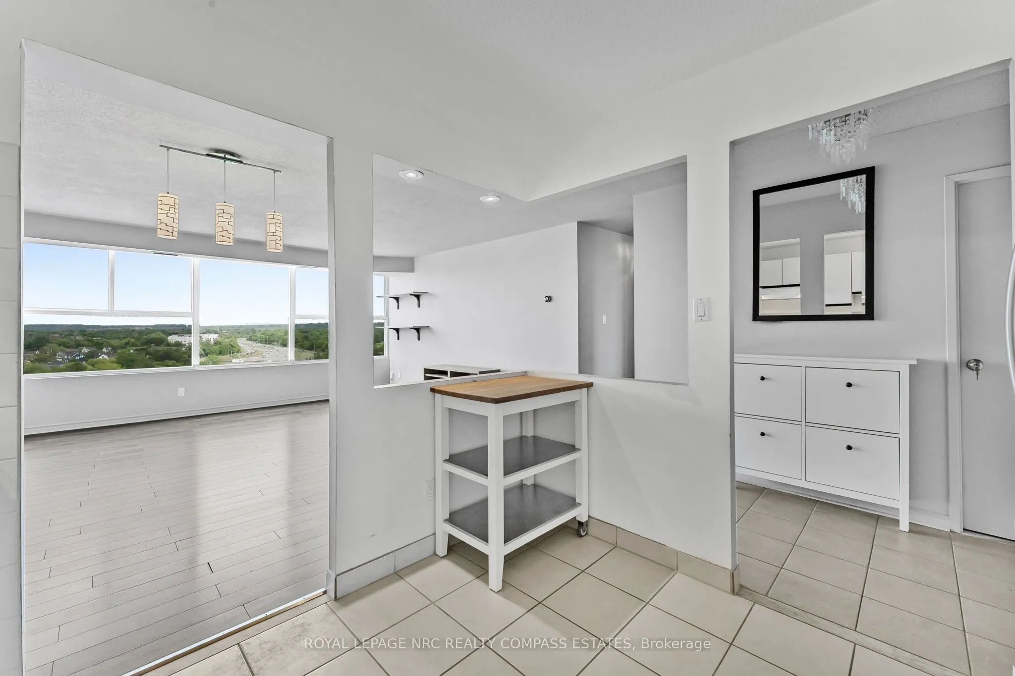 7 Gale Crescent, #807