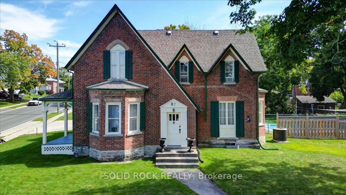 87 Booth Street N