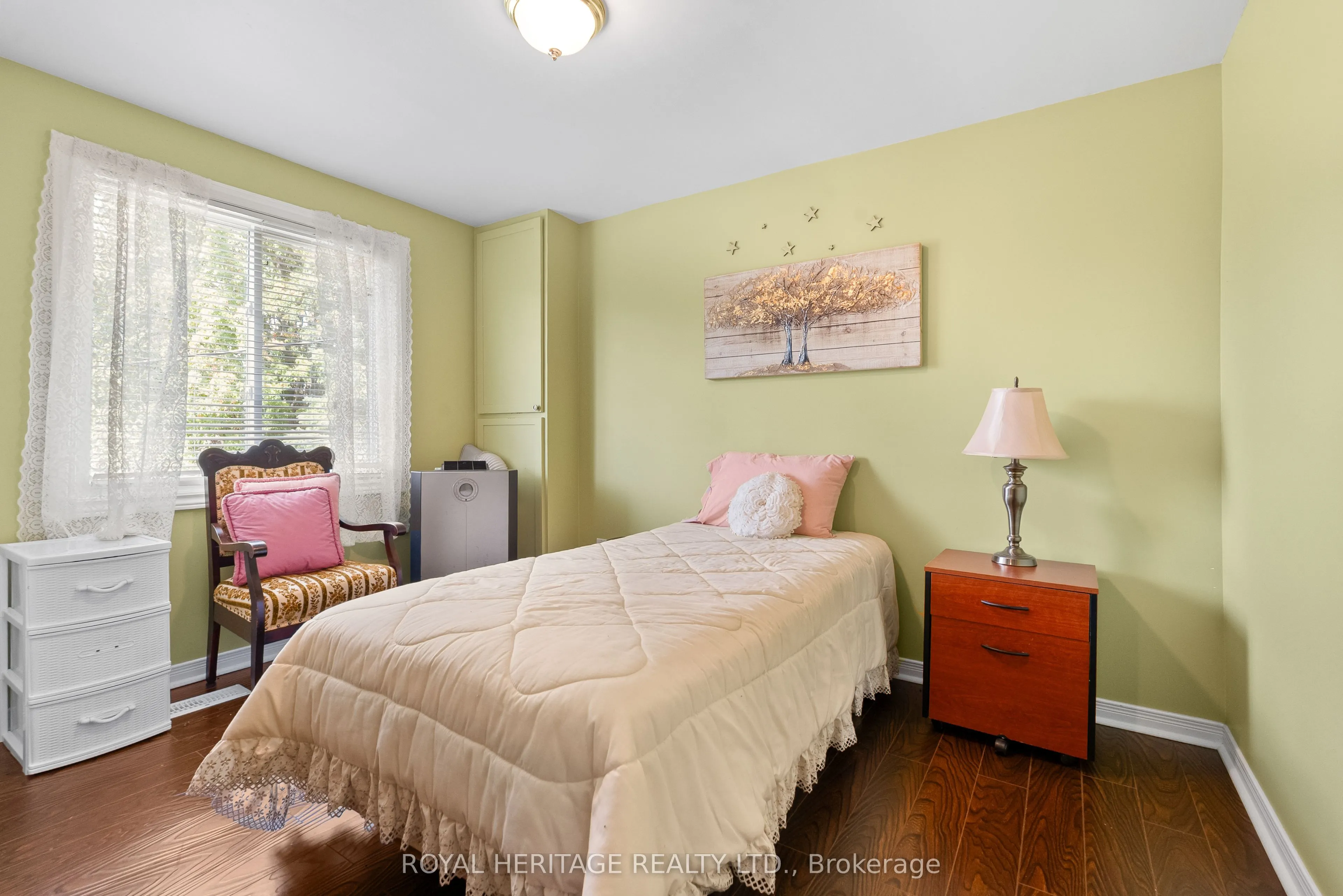 26 Robinson Avenue