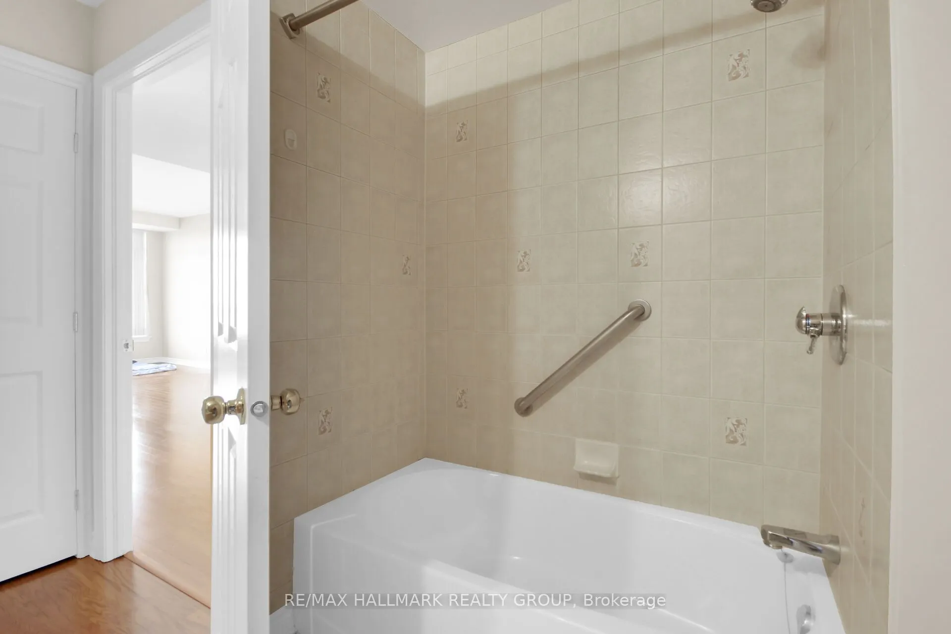 136 Darlington Private, #608