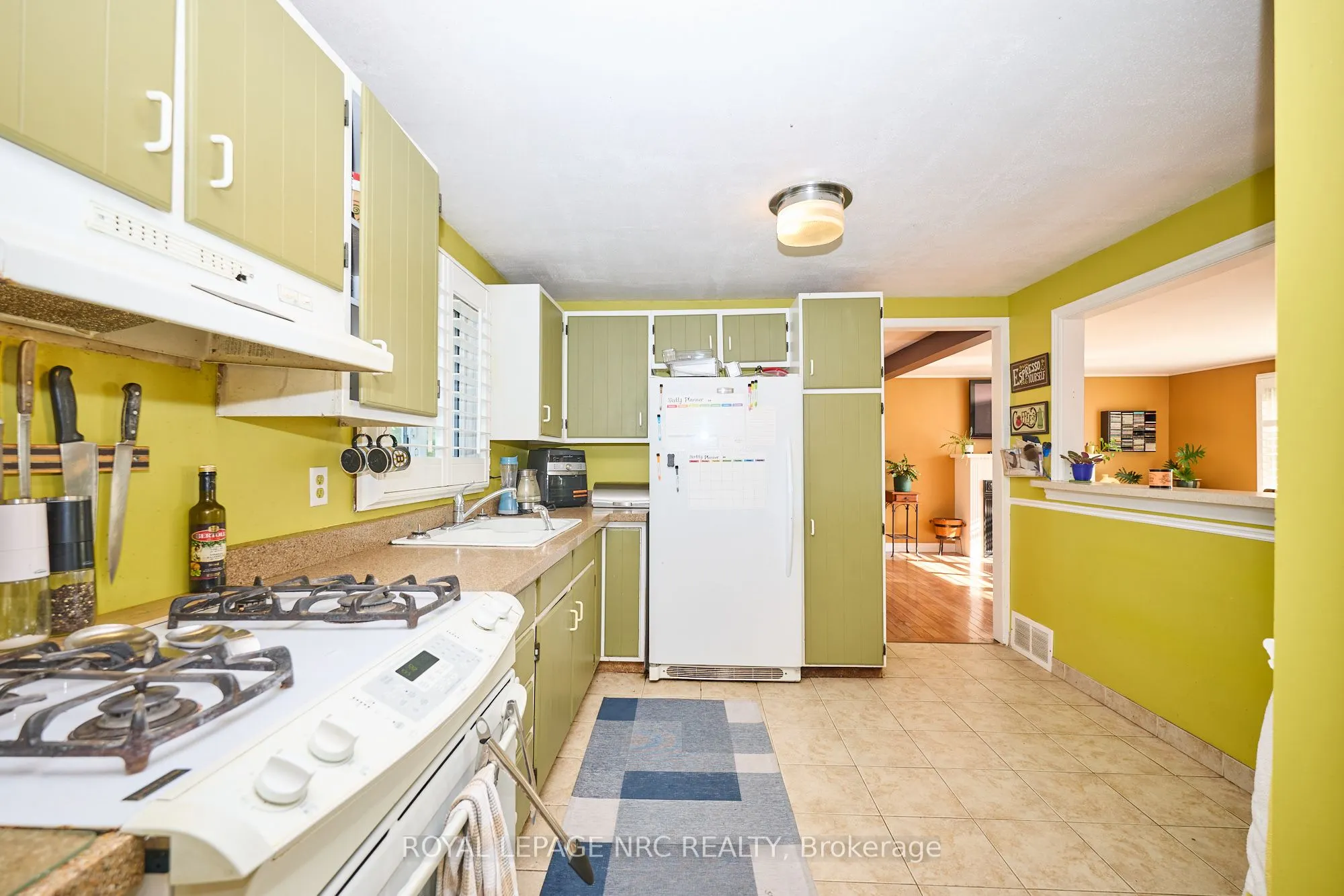 489 Lakeside Road