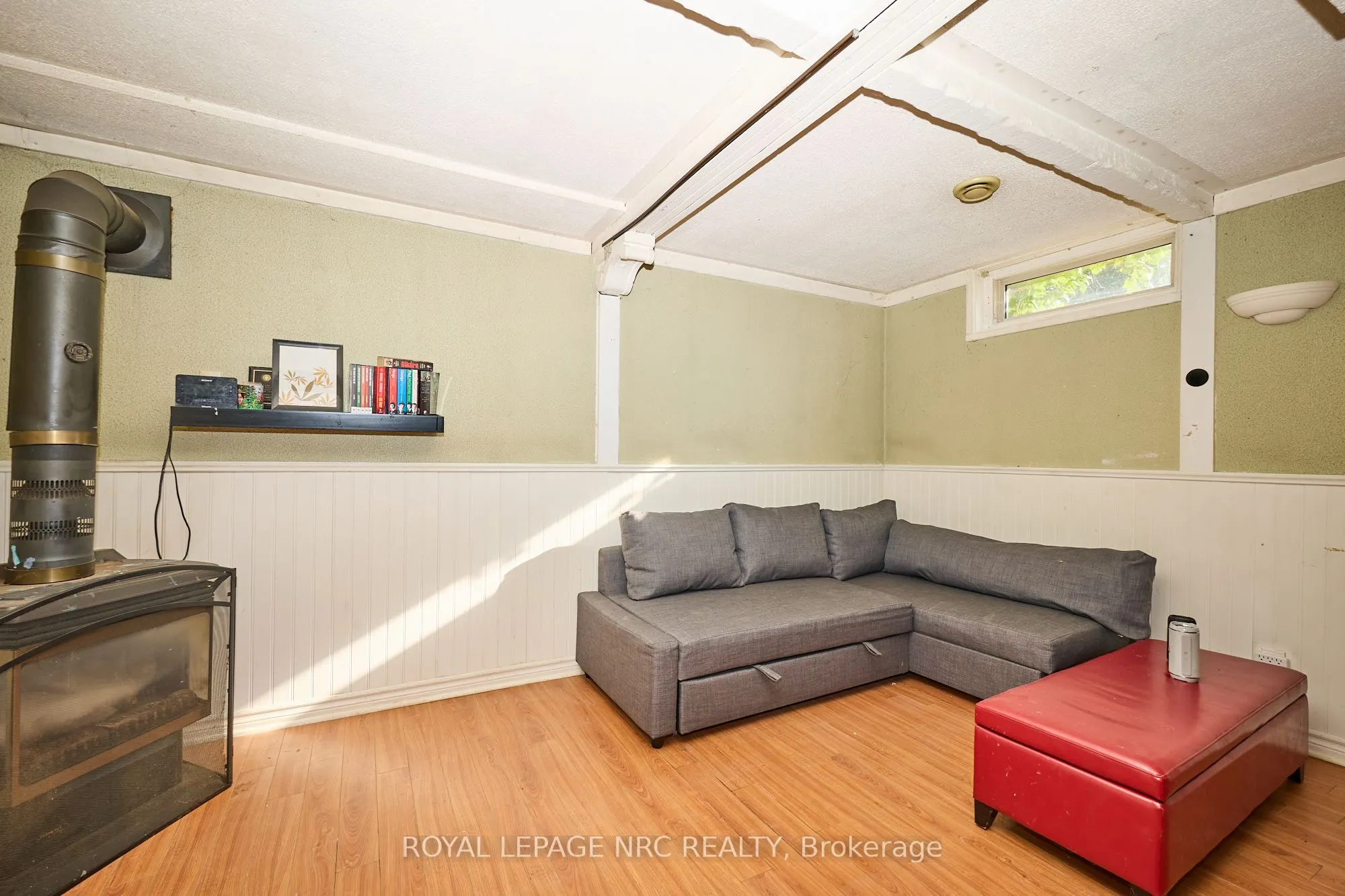489 Lakeside Road