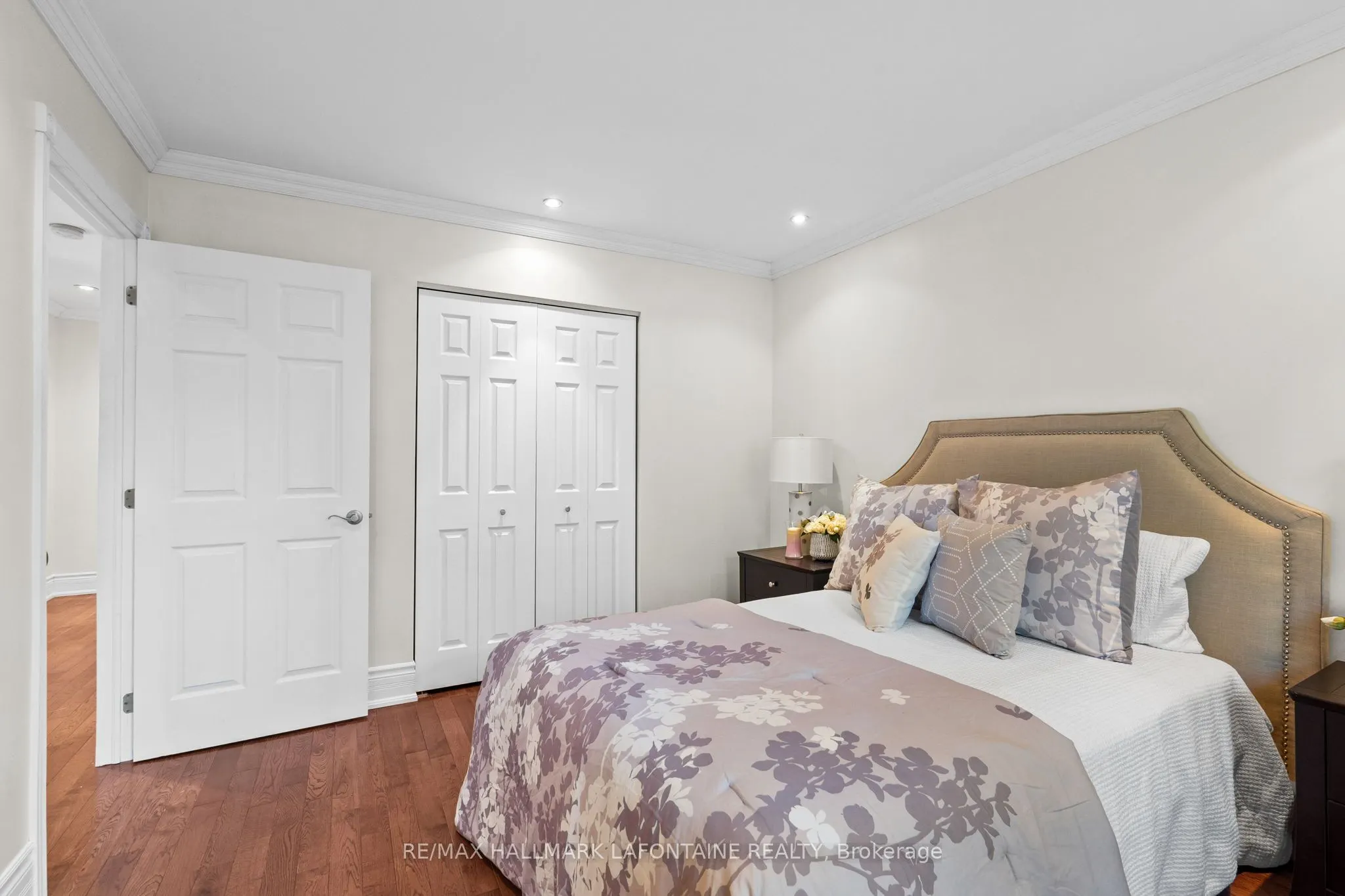 13 Cathcart Square