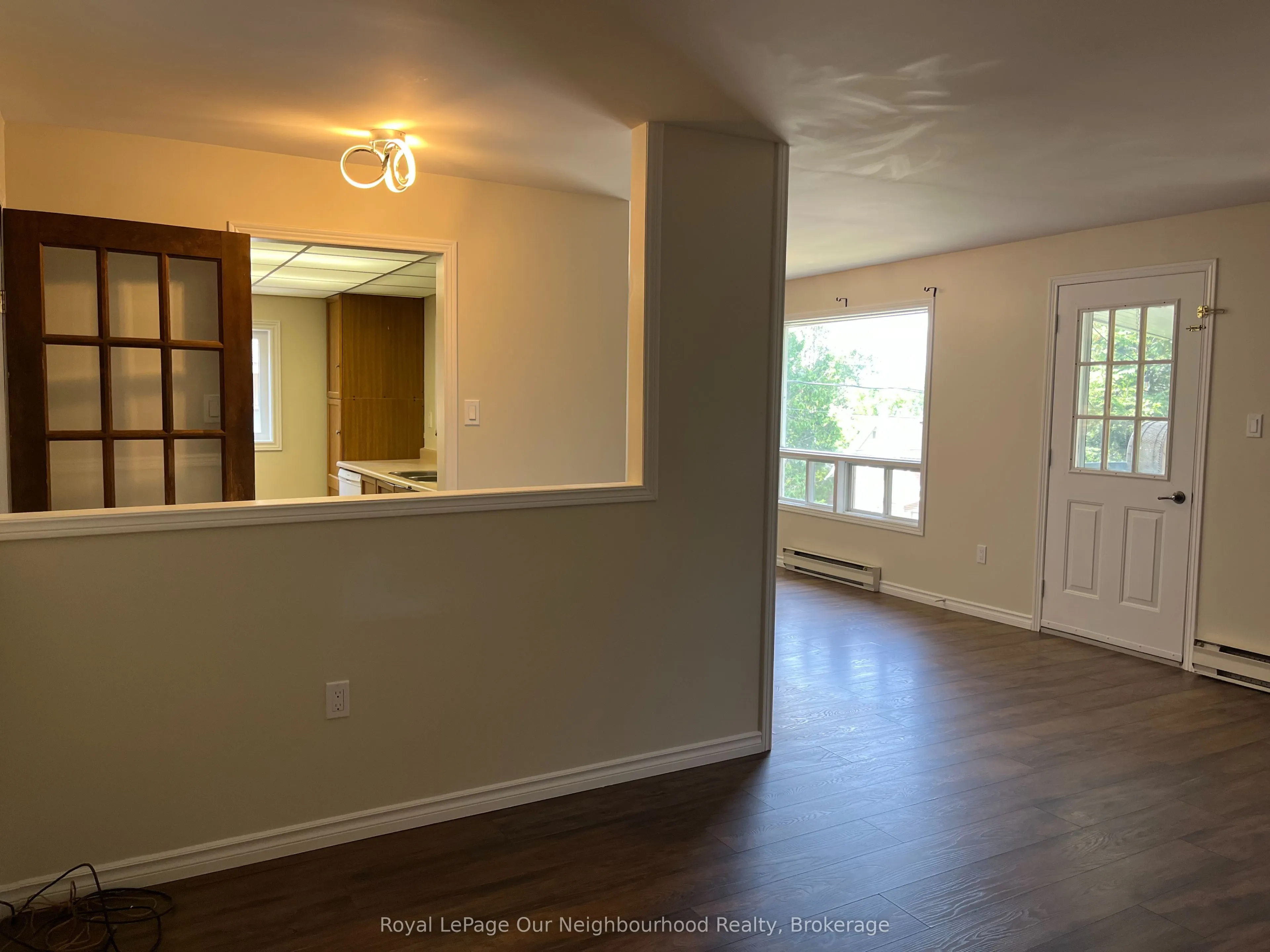 72 Lakeshore Road