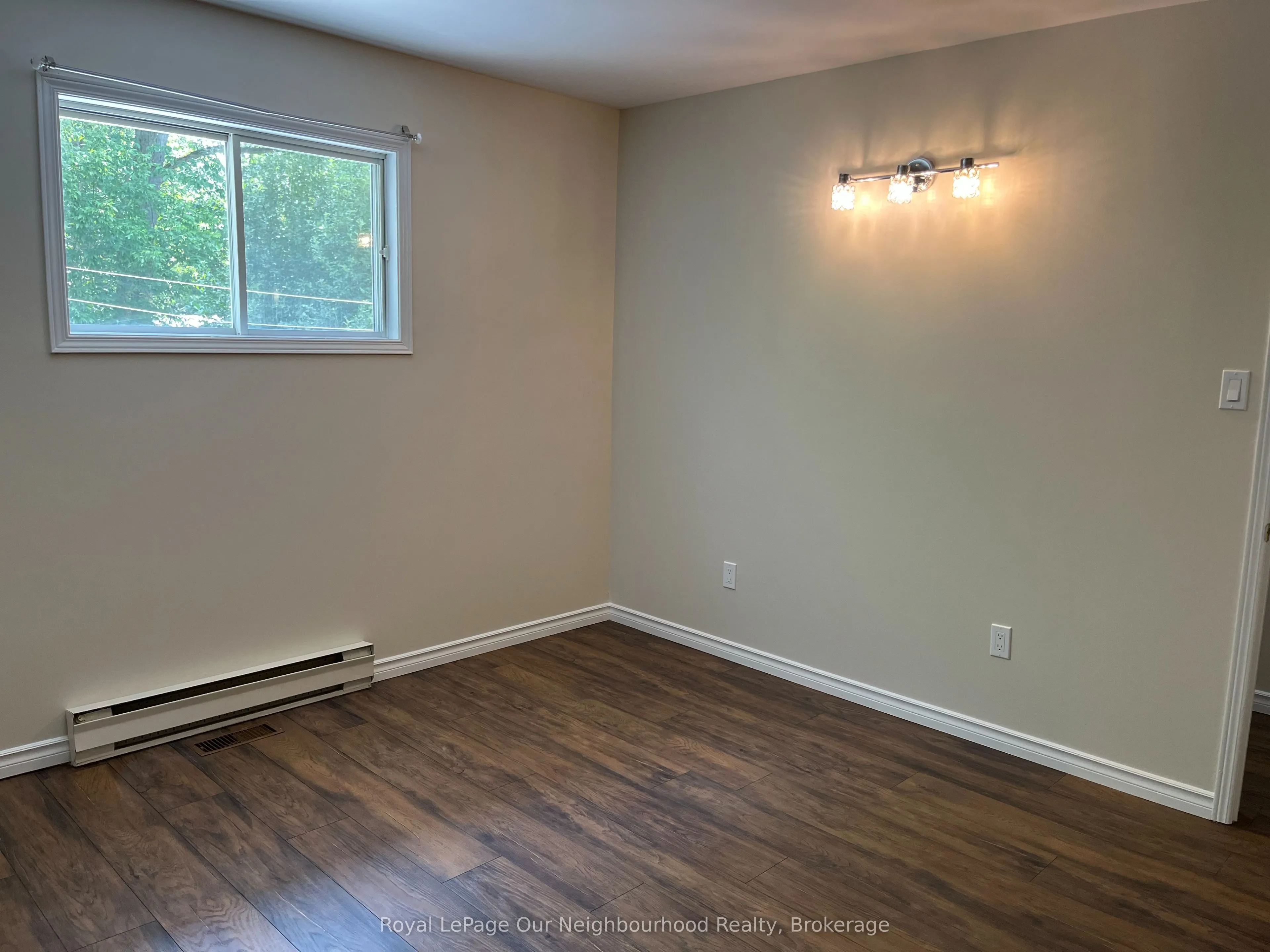 72 Lakeshore Road
