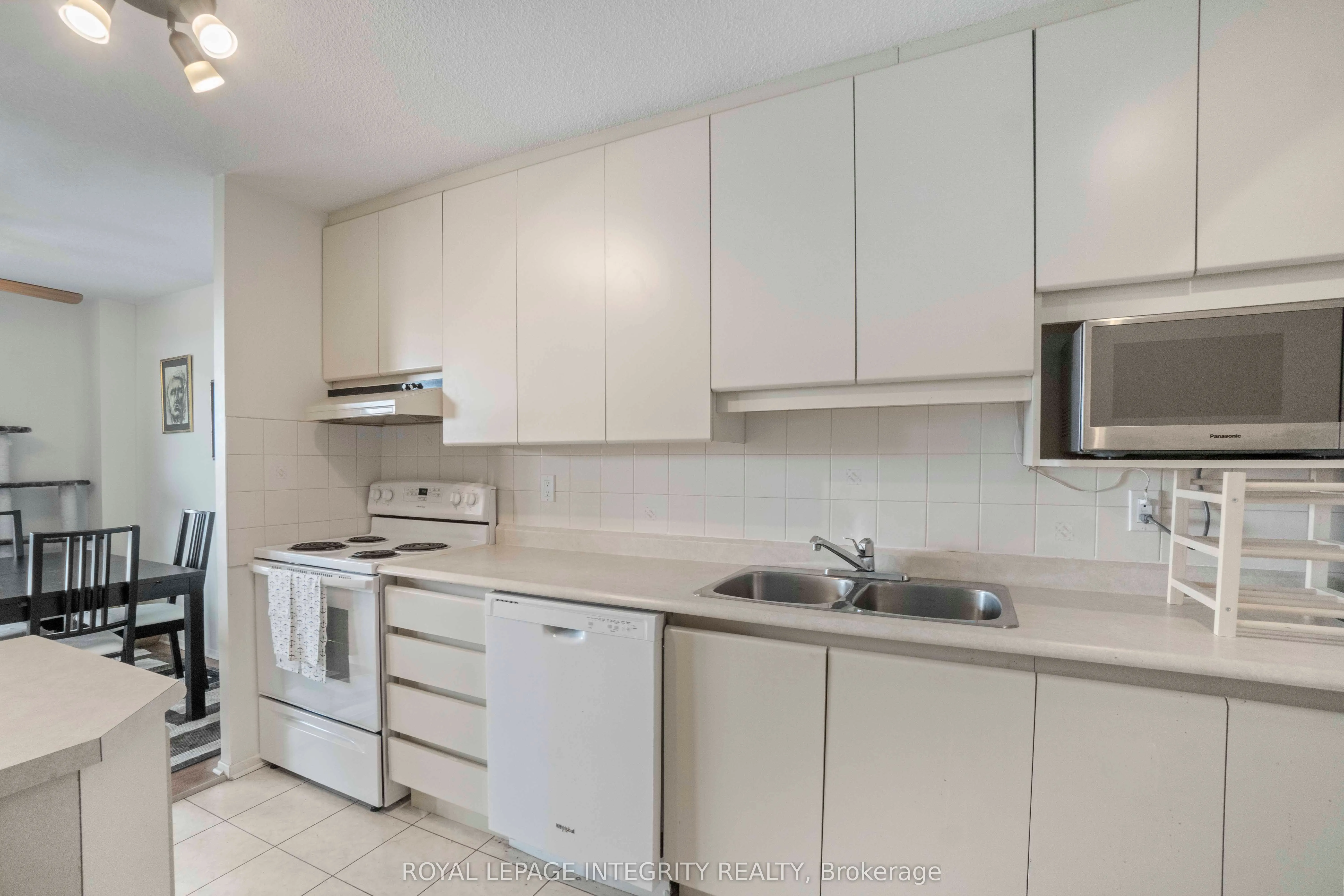 1785 Frobisher Lane, #1003