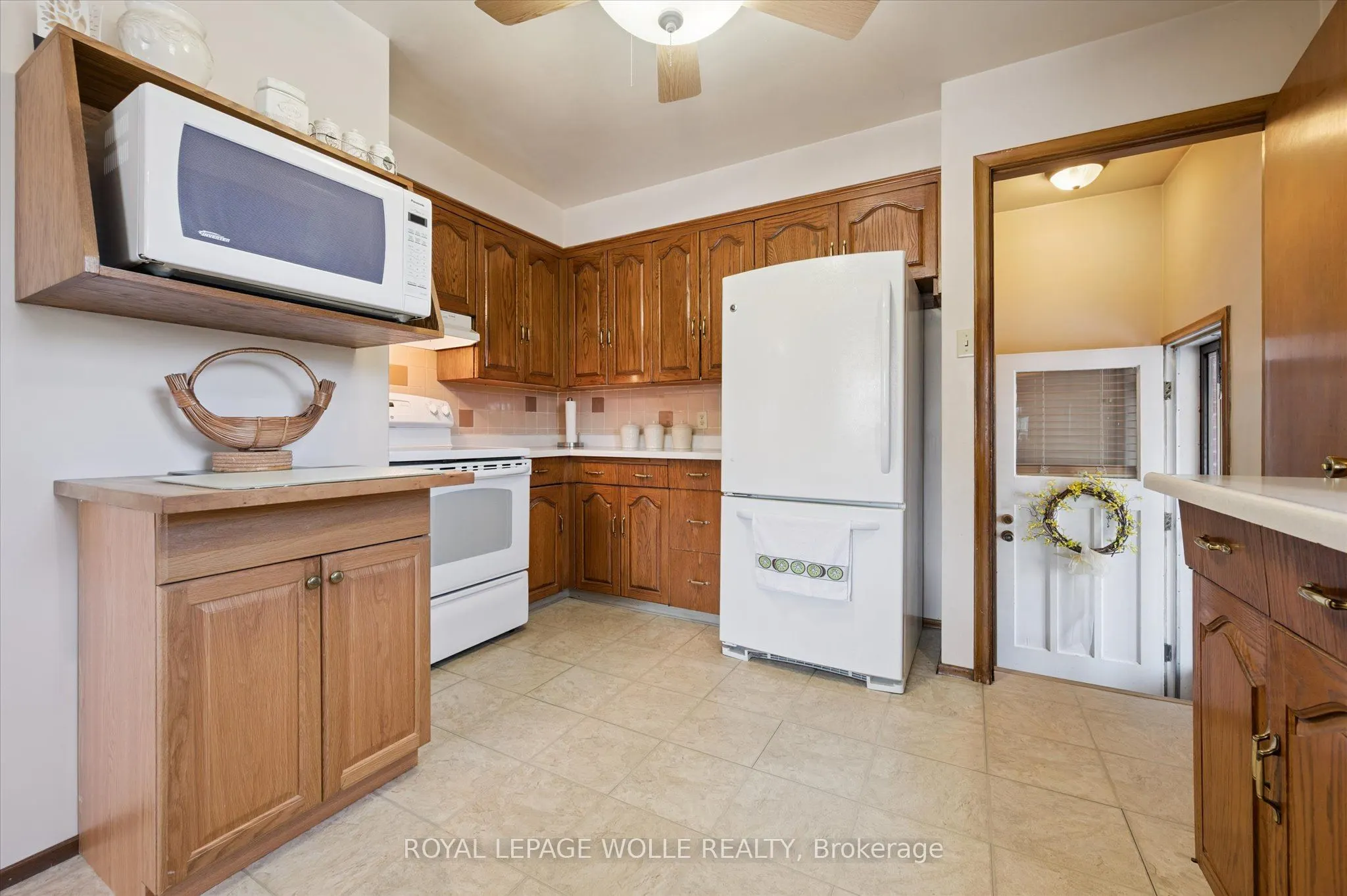 136 Fairway Road N