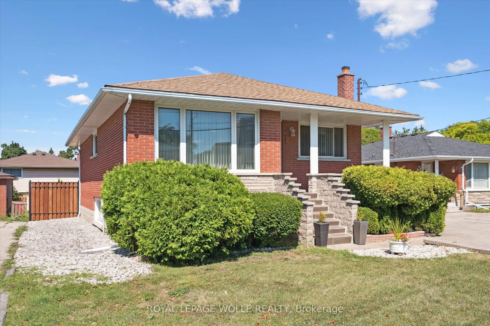 136 Fairway Road N